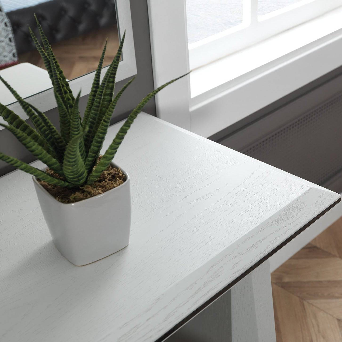 Mona White Dresser And Mirror Monawhite-Drsrmrr -  Dressers and Mirrors - ebarza Furniture UAE | Shop Modern Furniture in Abu Dhabi & Dubai - مفروشات ايبازرا في الامارات | تسوق اثاث عصري وديكورات مميزة في دبي وابوظبي