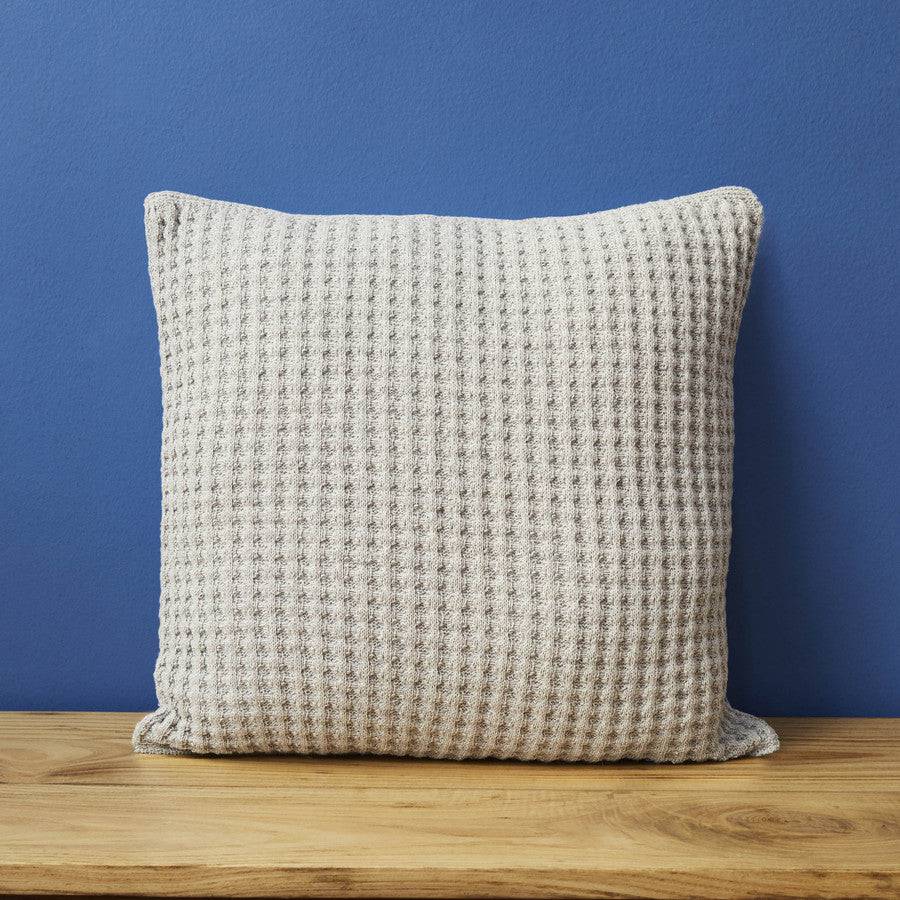 Nautica Home Waffle Light Gray Knitwear Filled Pillow 45X45 Cm 180.01.01.0387 -  Cushions - ebarza Furniture UAE | Shop Modern Furniture in Abu Dhabi & Dubai - مفروشات ايبازرا في الامارات | تسوق اثاث عصري وديكورات مميزة في دبي وابوظبي