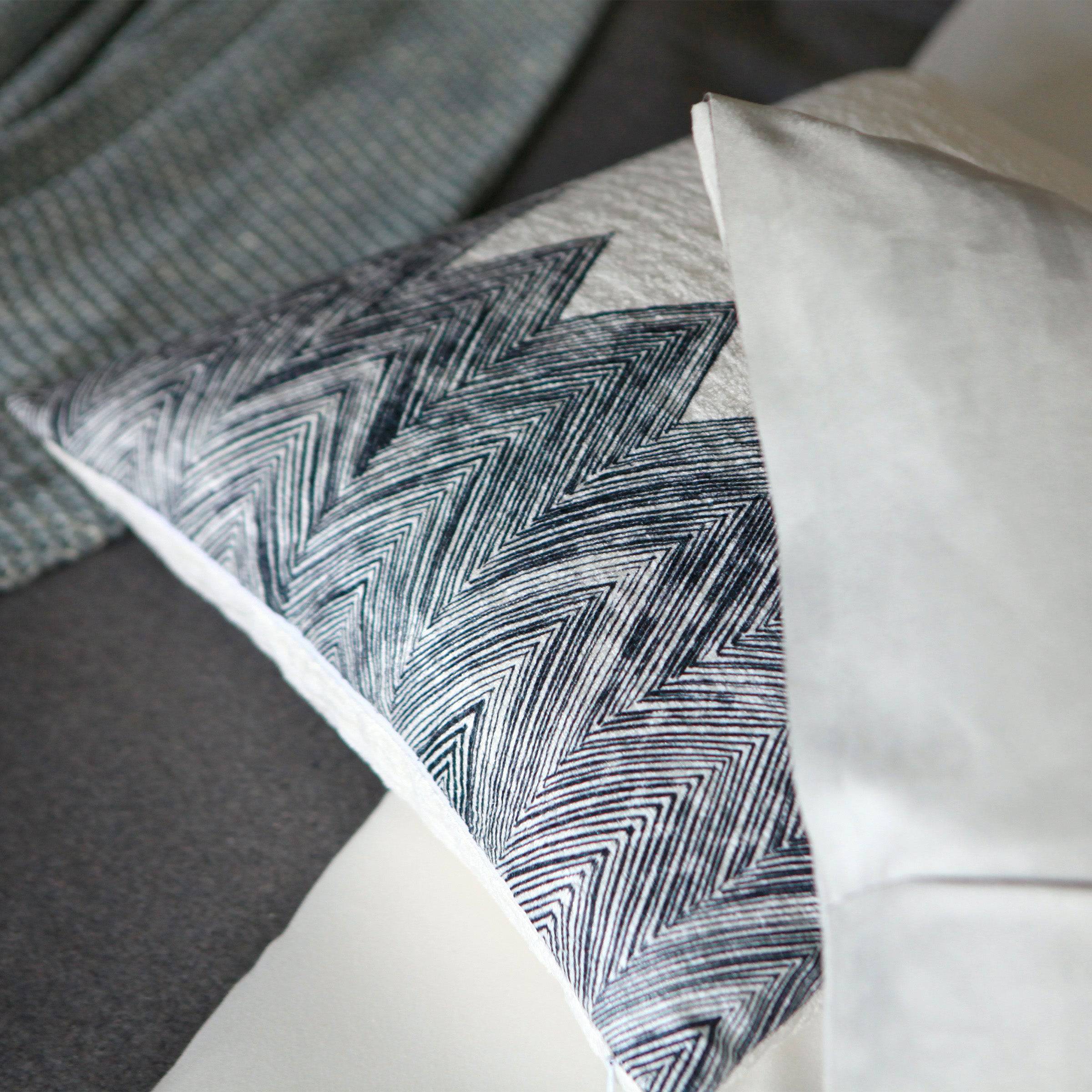 Nestor Full Bedding Set EBB024 - Bedding - ebarza Furniture UAE | Shop Modern Furniture in Abu Dhabi & Dubai - مفروشات ايبازرا في الامارات | تسوق اثاث عصري وديكورات مميزة في دبي وابوظبي