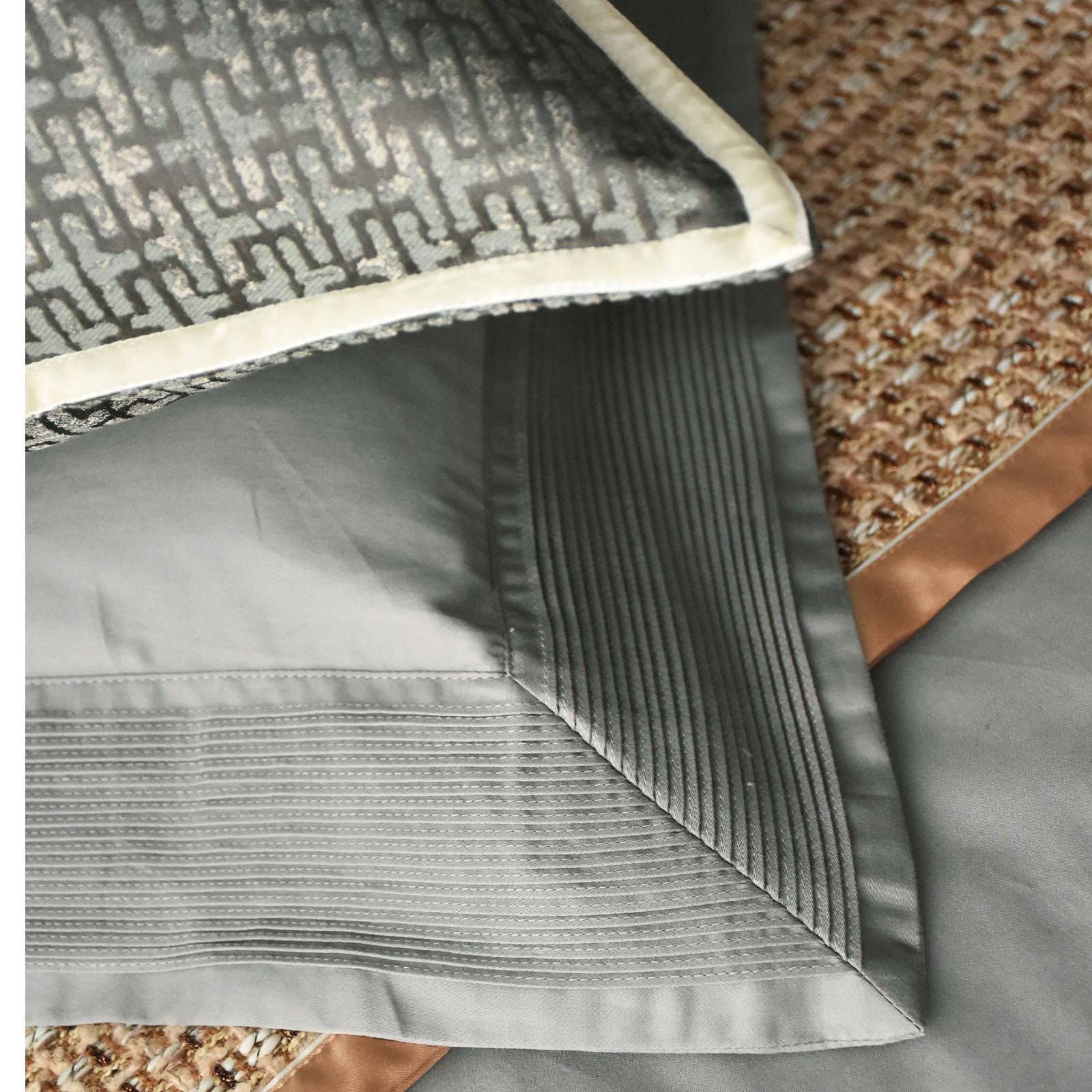 Nice Full Bedding Set Ebb-005 - Bedding - ebarza Furniture UAE | Shop Modern Furniture in Abu Dhabi & Dubai - مفروشات ايبازرا في الامارات | تسوق اثاث عصري وديكورات مميزة في دبي وابوظبي