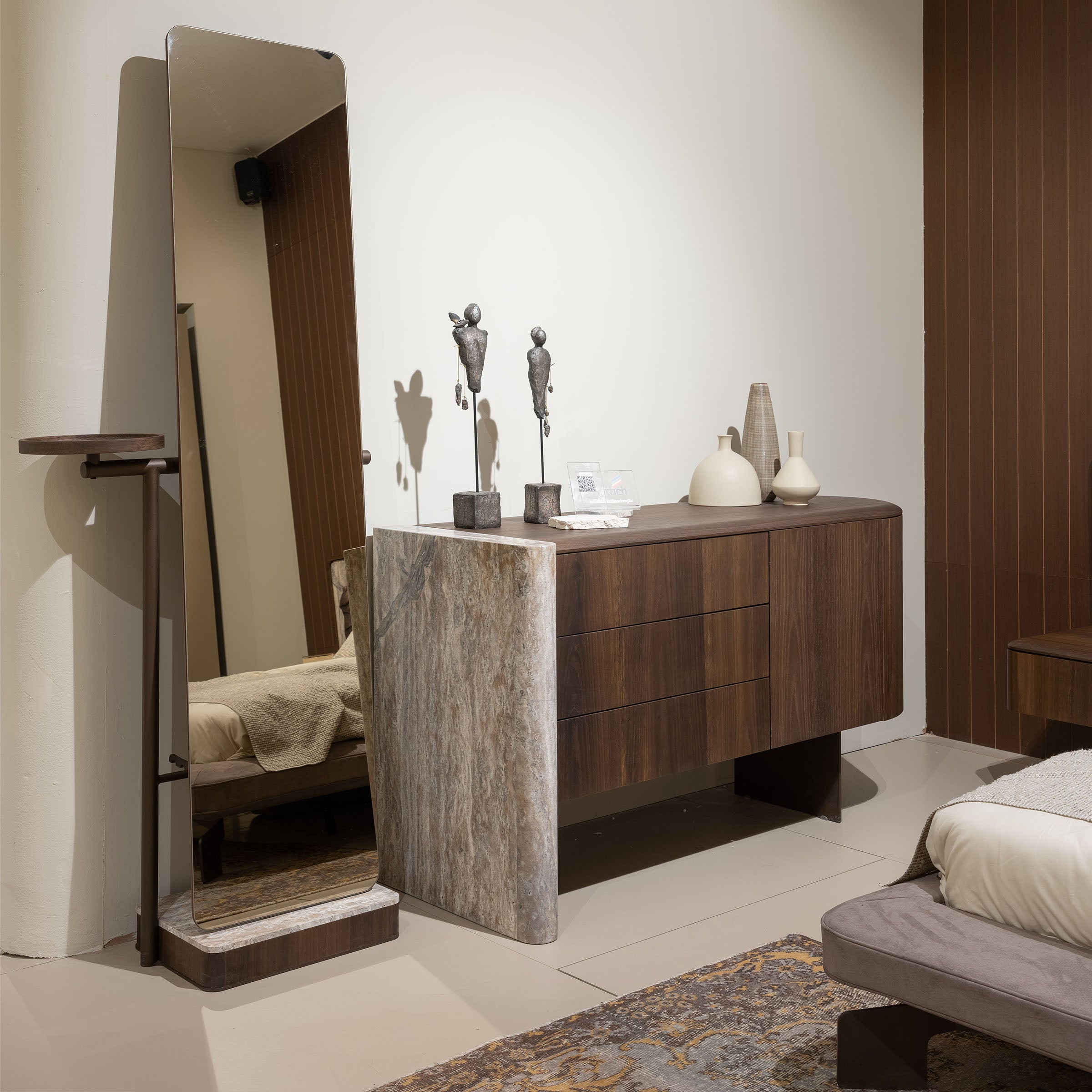 ODEON MIRROR OD-MR001 - Mirrors - ebarza Furniture UAE | Shop Modern Furniture in Abu Dhabi & Dubai - مفروشات ايبازرا في الامارات | تسوق اثاث عصري وديكورات مميزة في دبي وابوظبي