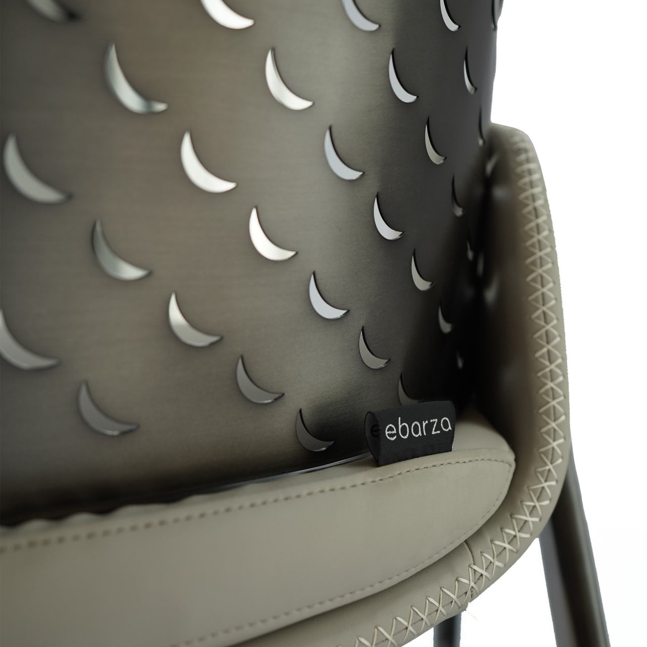 Turtle Lounge chair BC716 -  Lounge Chairs - ebarza Furniture UAE | Shop Modern Furniture in Abu Dhabi & Dubai - مفروشات ايبازرا في الامارات | تسوق اثاث عصري وديكورات مميزة في دبي وابوظبي