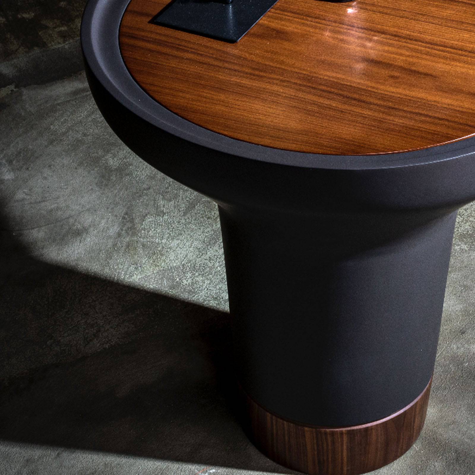 Point Side Table Point-Side - Side Tables - ebarza Furniture UAE | Shop Modern Furniture in Abu Dhabi & Dubai - مفروشات ايبازرا في الامارات | تسوق اثاث عصري وديكورات مميزة في دبي وابوظبي