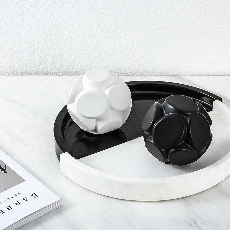 Round Piece Ball-Black A Fa-D21001A - Home Decor Figurines - ebarza Furniture UAE | Shop Modern Furniture in Abu Dhabi & Dubai - مفروشات ايبازرا في الامارات | تسوق اثاث عصري وديكورات مميزة في دبي وابوظبي