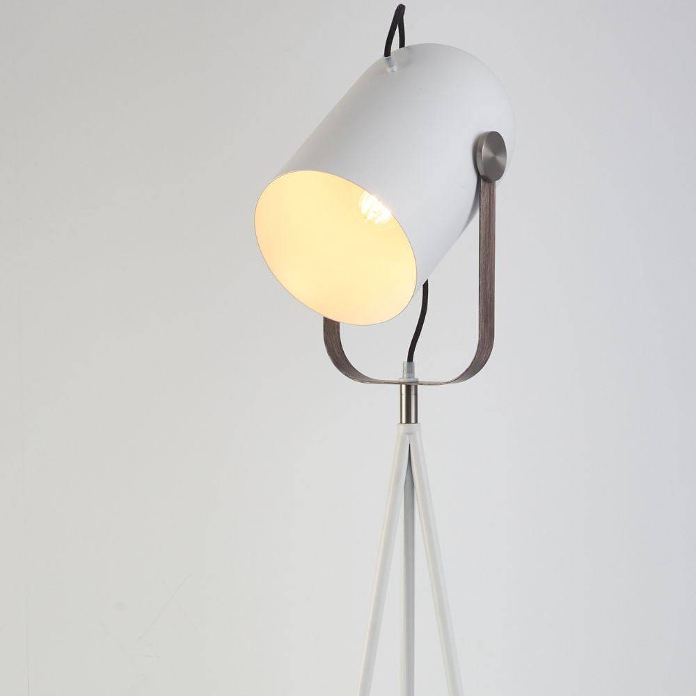 S-Class White Floor Lamp Cy-Ltd-1006-W - Floor Lamps - ebarza Furniture UAE | Shop Modern Furniture in Abu Dhabi & Dubai - مفروشات ايبازرا في الامارات | تسوق اثاث عصري وديكورات مميزة في دبي وابوظبي