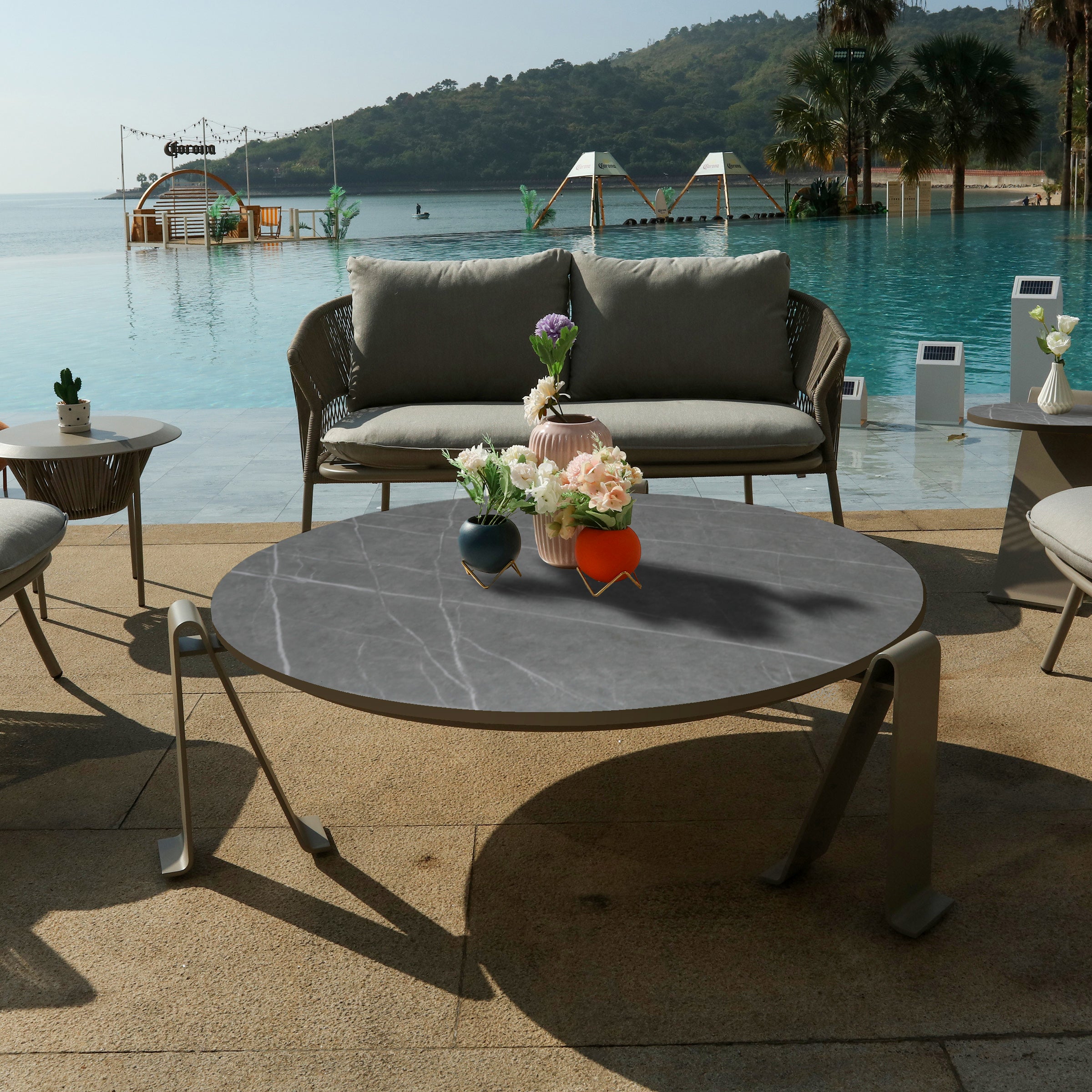 Serie R Outdoor Coffee Table-R102 -  Outdoor Tables - ebarza Furniture UAE | Shop Modern Furniture in Abu Dhabi & Dubai - مفروشات ايبازرا في الامارات | تسوق اثاث عصري وديكورات مميزة في دبي وابوظبي