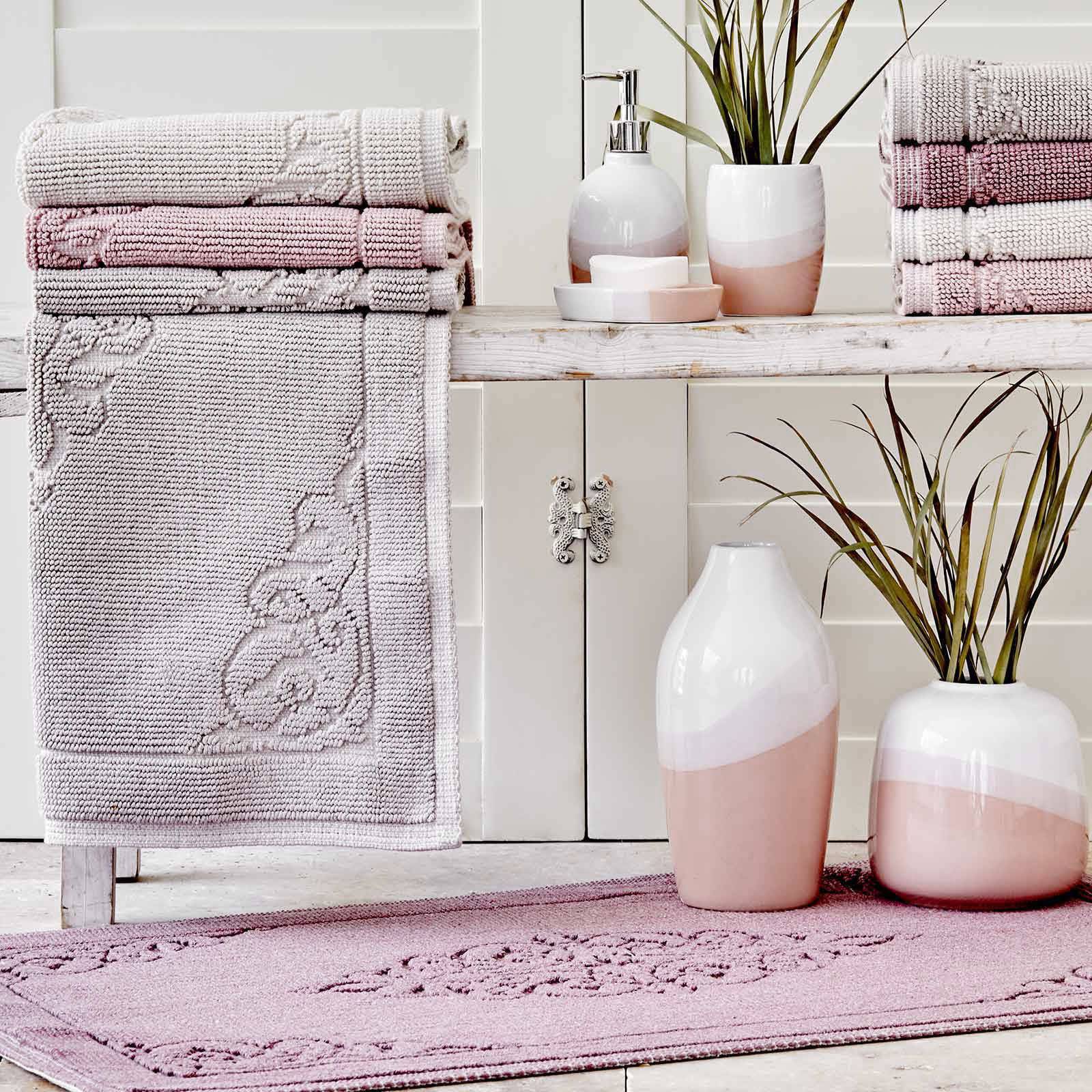 Set Of 2 Karaca Home Milly Powder Pudra 200.16.01.0380 - Bath Mats - ebarza Furniture UAE | Shop Modern Furniture in Abu Dhabi & Dubai - مفروشات ايبازرا في الامارات | تسوق اثاث عصري وديكورات مميزة في دبي وابوظبي