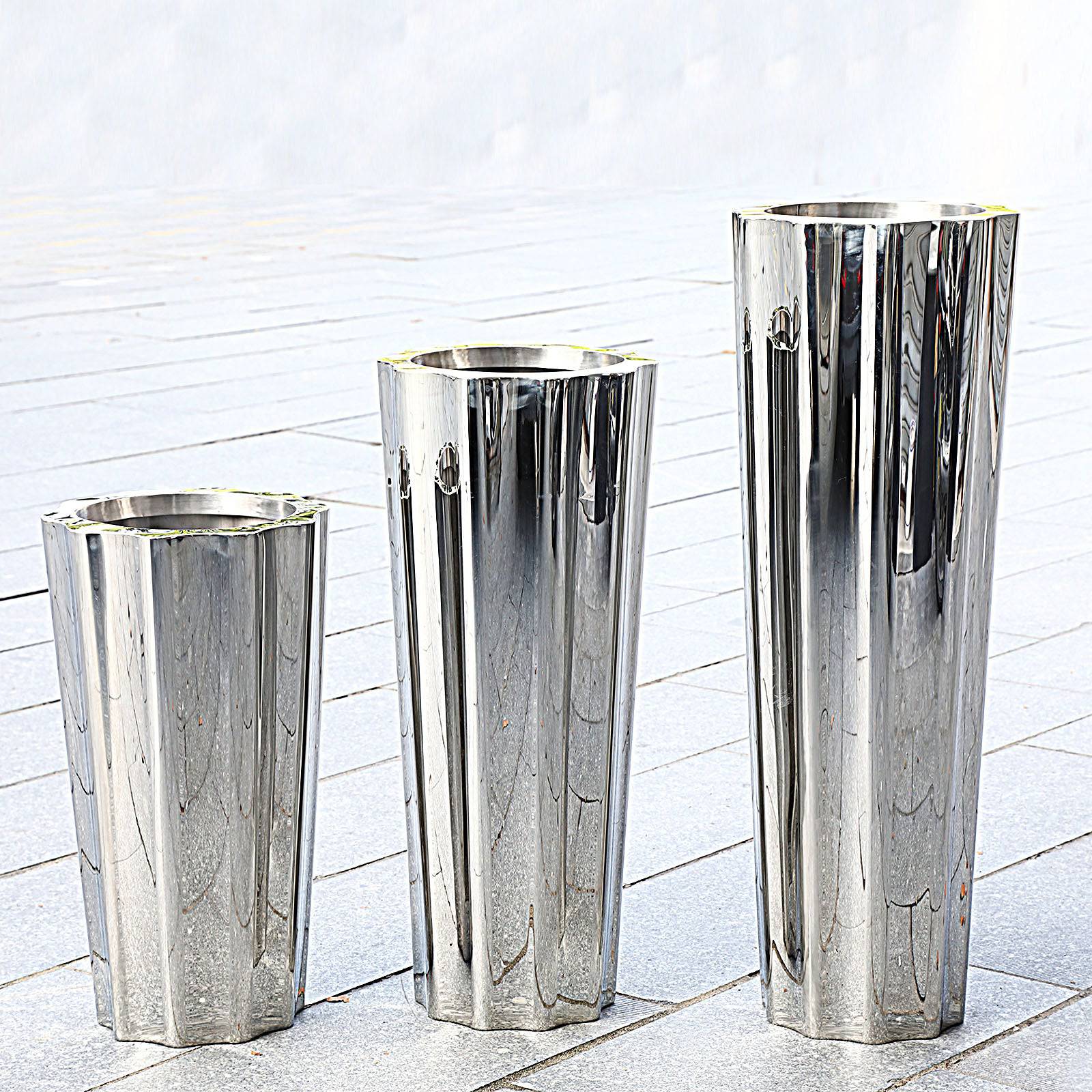 Set Of 3 Large Handmade Stainless Steel Planter Box Jks063-64-65 Tg-P03 - Planter Boxes - ebarza Furniture UAE | Shop Modern Furniture in Abu Dhabi & Dubai - مفروشات ايبازرا في الامارات | تسوق اثاث عصري وديكورات مميزة في دبي وابوظبي