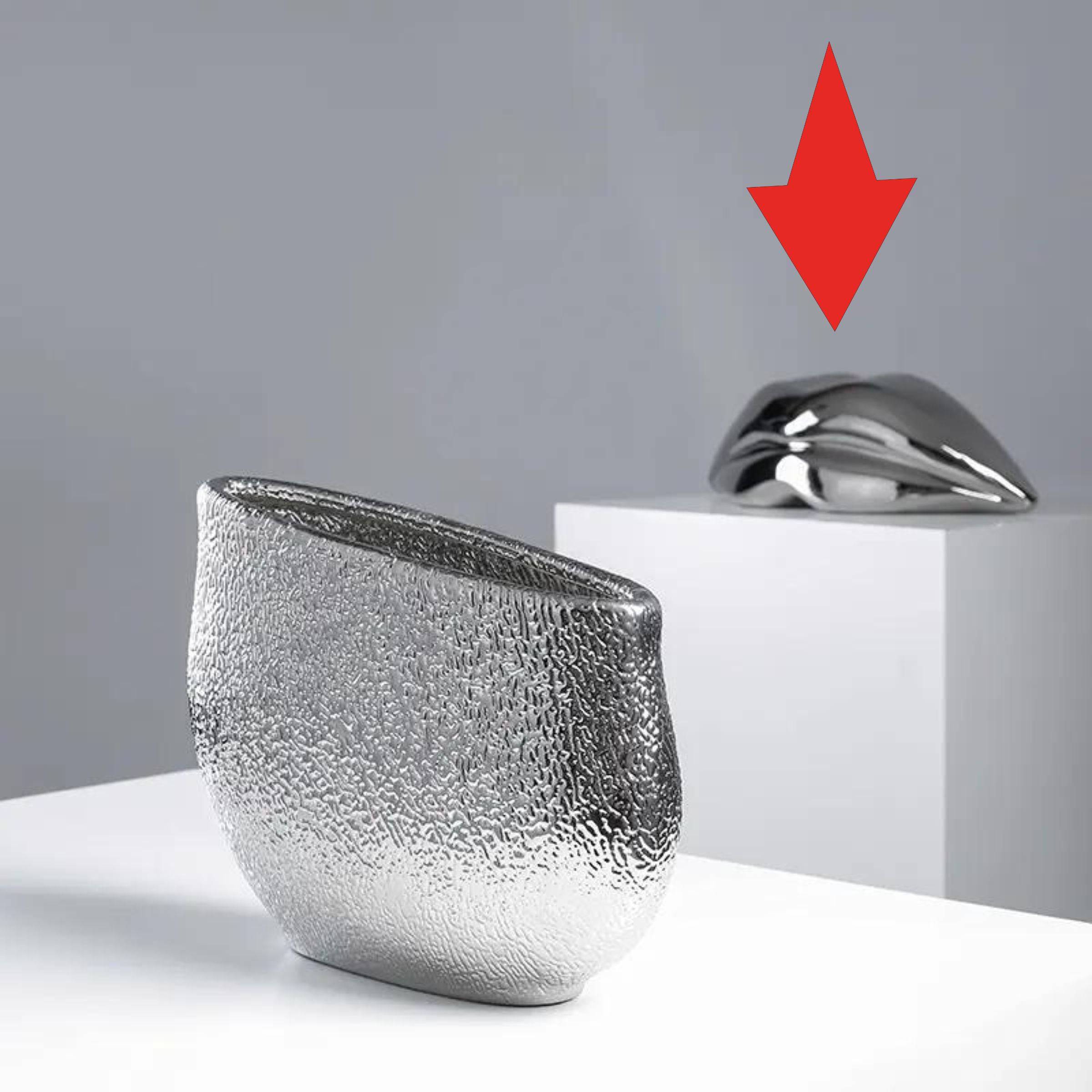 Silver Ceramic Mouth Décor Fa-D22039 -  Home Decor Figurines - ebarza Furniture UAE | Shop Modern Furniture in Abu Dhabi & Dubai - مفروشات ايبازرا في الامارات | تسوق اثاث عصري وديكورات مميزة في دبي وابوظبي
