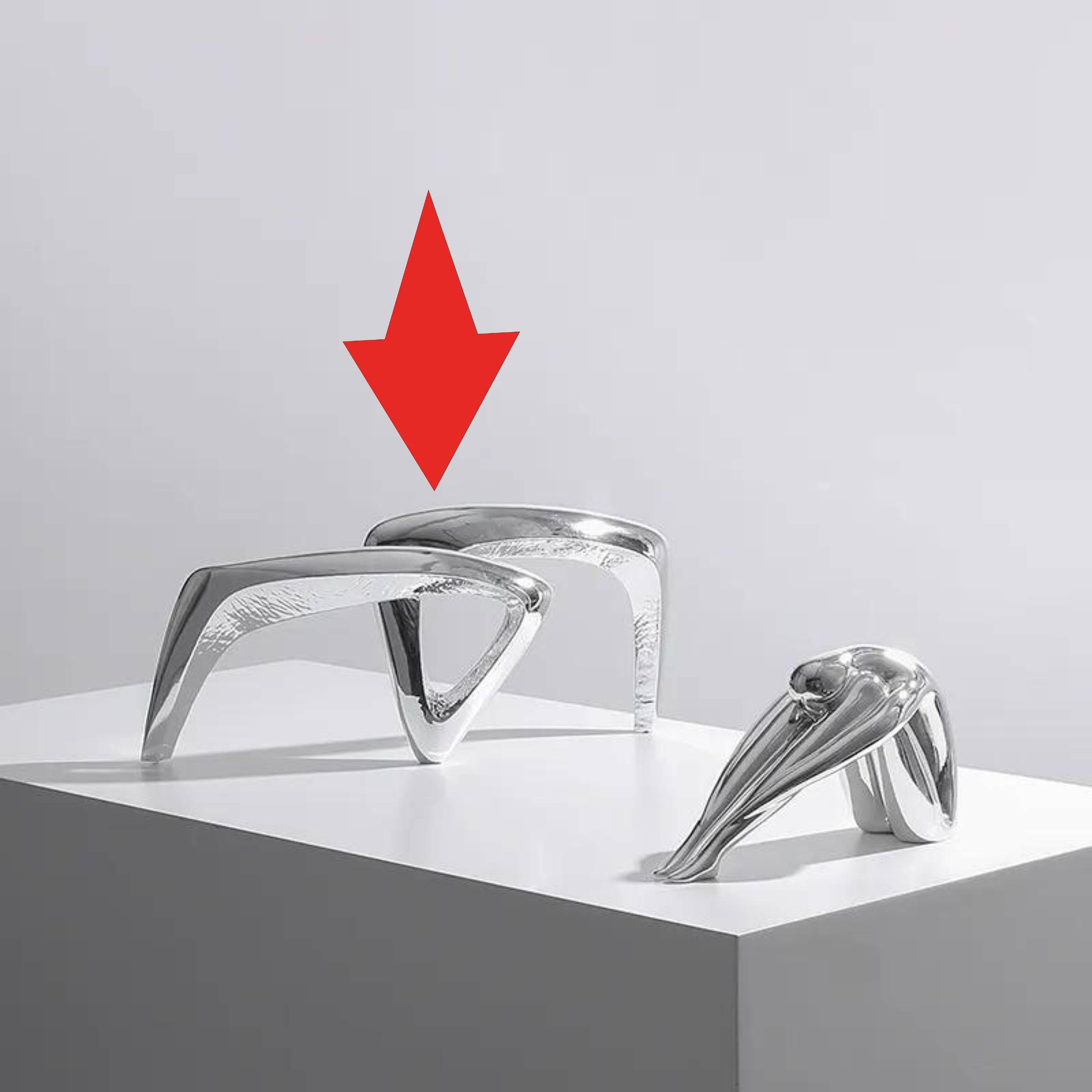 Silver Resin Abstract Sculpture Fc-Sz22031 -  Home Decor Figurines - ebarza Furniture UAE | Shop Modern Furniture in Abu Dhabi & Dubai - مفروشات ايبازرا في الامارات | تسوق اثاث عصري وديكورات مميزة في دبي وابوظبي