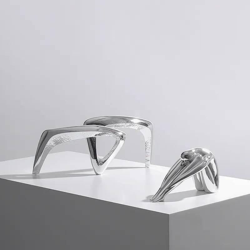 Silver Resin Abstract Sculpture Fc-Sz22031 -  Home Decor Figurines - ebarza Furniture UAE | Shop Modern Furniture in Abu Dhabi & Dubai - مفروشات ايبازرا في الامارات | تسوق اثاث عصري وديكورات مميزة في دبي وابوظبي