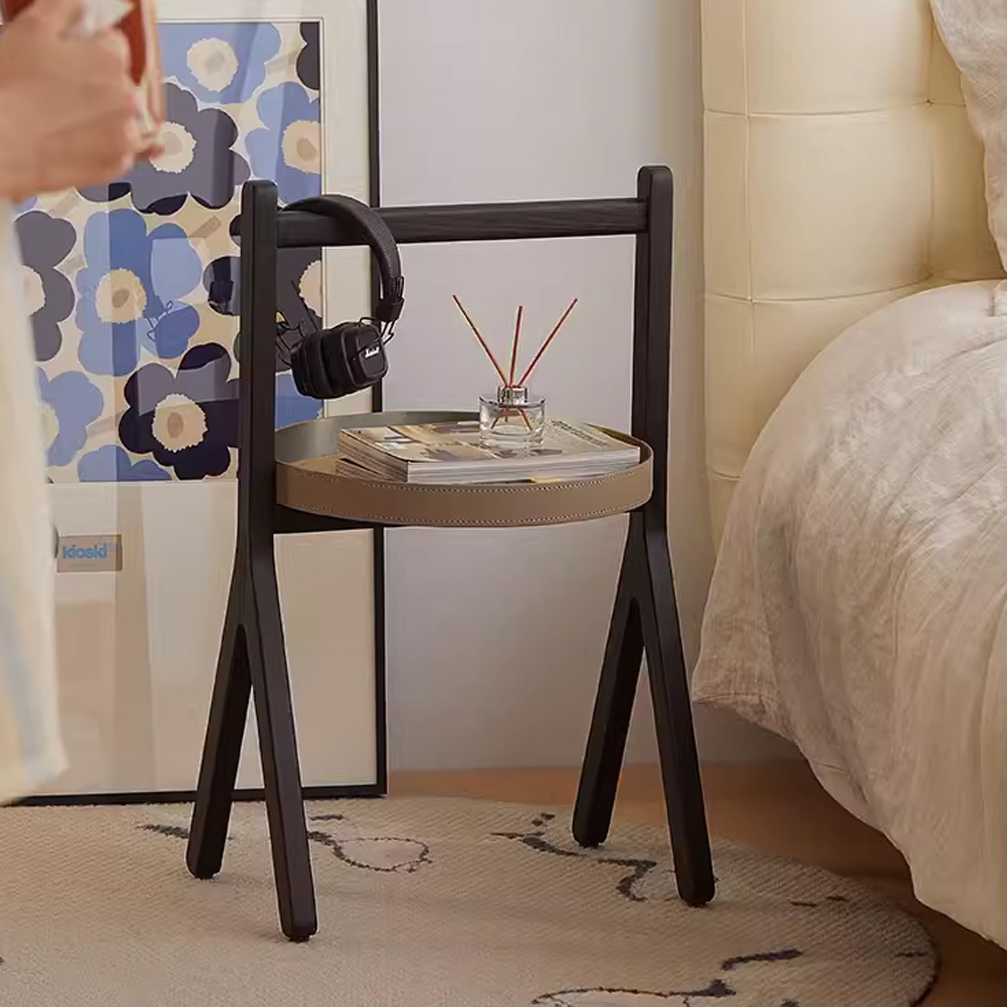 Solid Wood and Saddle Leather Side Table MLL-D104 - Side Tables - ebarza Furniture UAE | Shop Modern Furniture in Abu Dhabi & Dubai - مفروشات ايبازرا في الامارات | تسوق اثاث عصري وديكورات مميزة في دبي وابوظبي