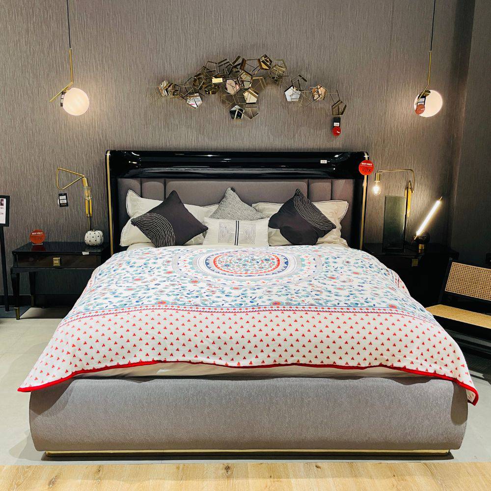 Tulipa Double Soft Spanish Blanket 200.15.01.0186 - Blankets - ebarza Furniture UAE | Shop Modern Furniture in Abu Dhabi & Dubai - مفروشات ايبازرا في الامارات | تسوق اثاث عصري وديكورات مميزة في دبي وابوظبي
