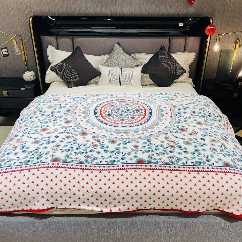 Tulipa Double Soft Spanish Blanket 200.15.01.0186 - Blankets - ebarza Furniture UAE | Shop Modern Furniture in Abu Dhabi & Dubai - مفروشات ايبازرا في الامارات | تسوق اثاث عصري وديكورات مميزة في دبي وابوظبي