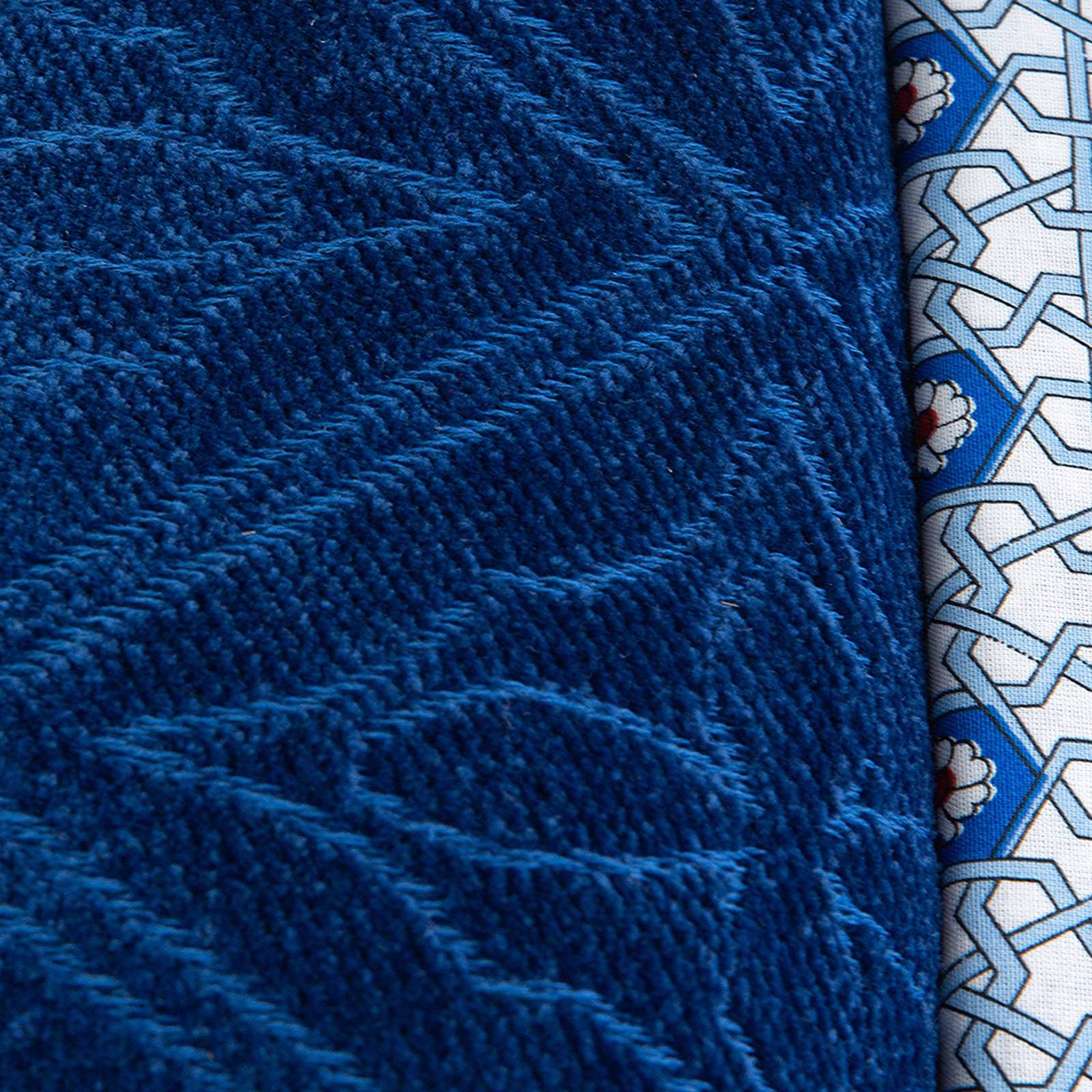 Tulipa Nish Bedding Set 200.15.01.0184 - Bedding - ebarza Furniture UAE | Shop Modern Furniture in Abu Dhabi & Dubai - مفروشات ايبازرا في الامارات | تسوق اثاث عصري وديكورات مميزة في دبي وابوظبي