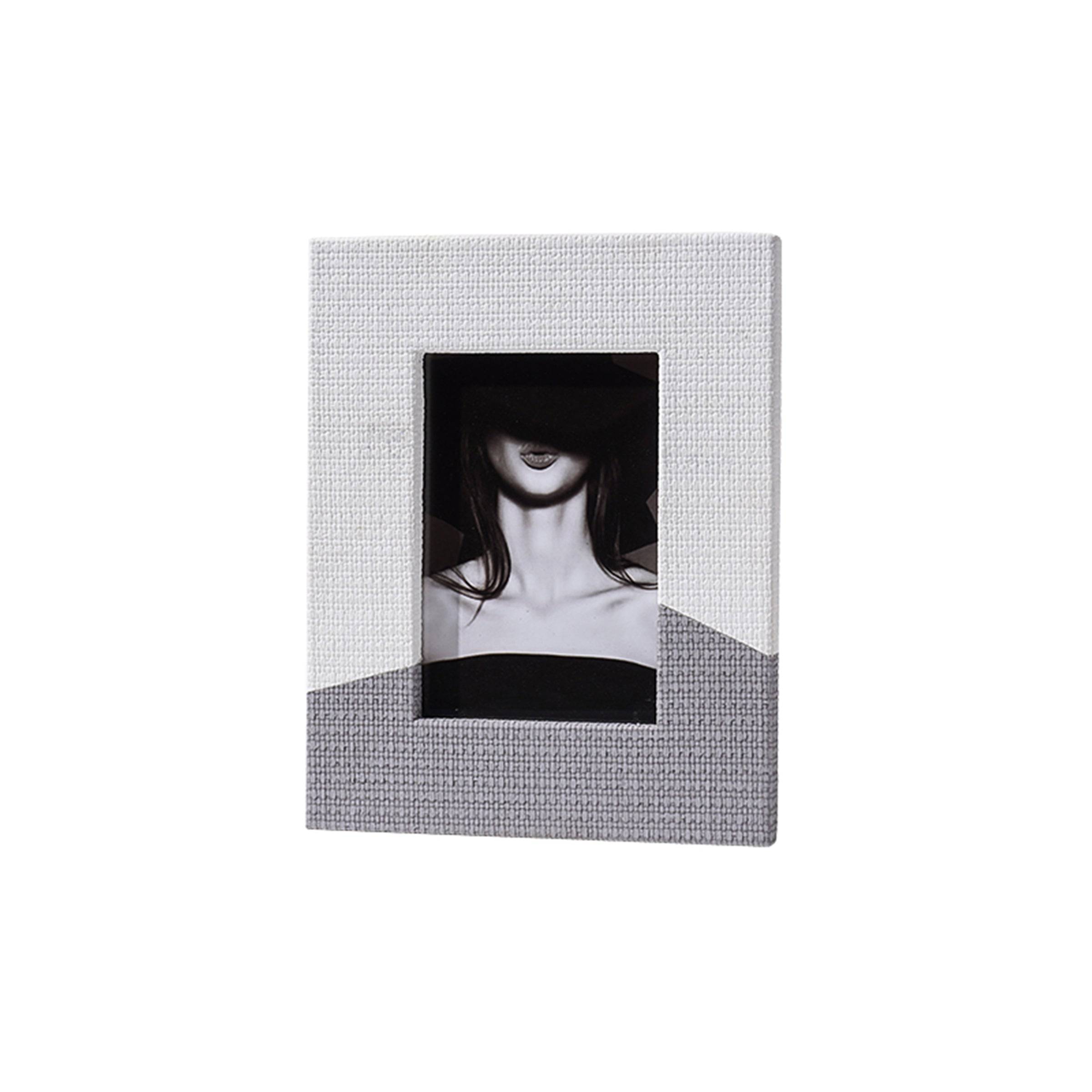 Weaving Pattern Photo Frame-A Fb-Pg2138C - Photo Frames - ebarza Furniture UAE | Shop Modern Furniture in Abu Dhabi & Dubai - مفروشات ايبازرا في الامارات | تسوق اثاث عصري وديكورات مميزة في دبي وابوظبي