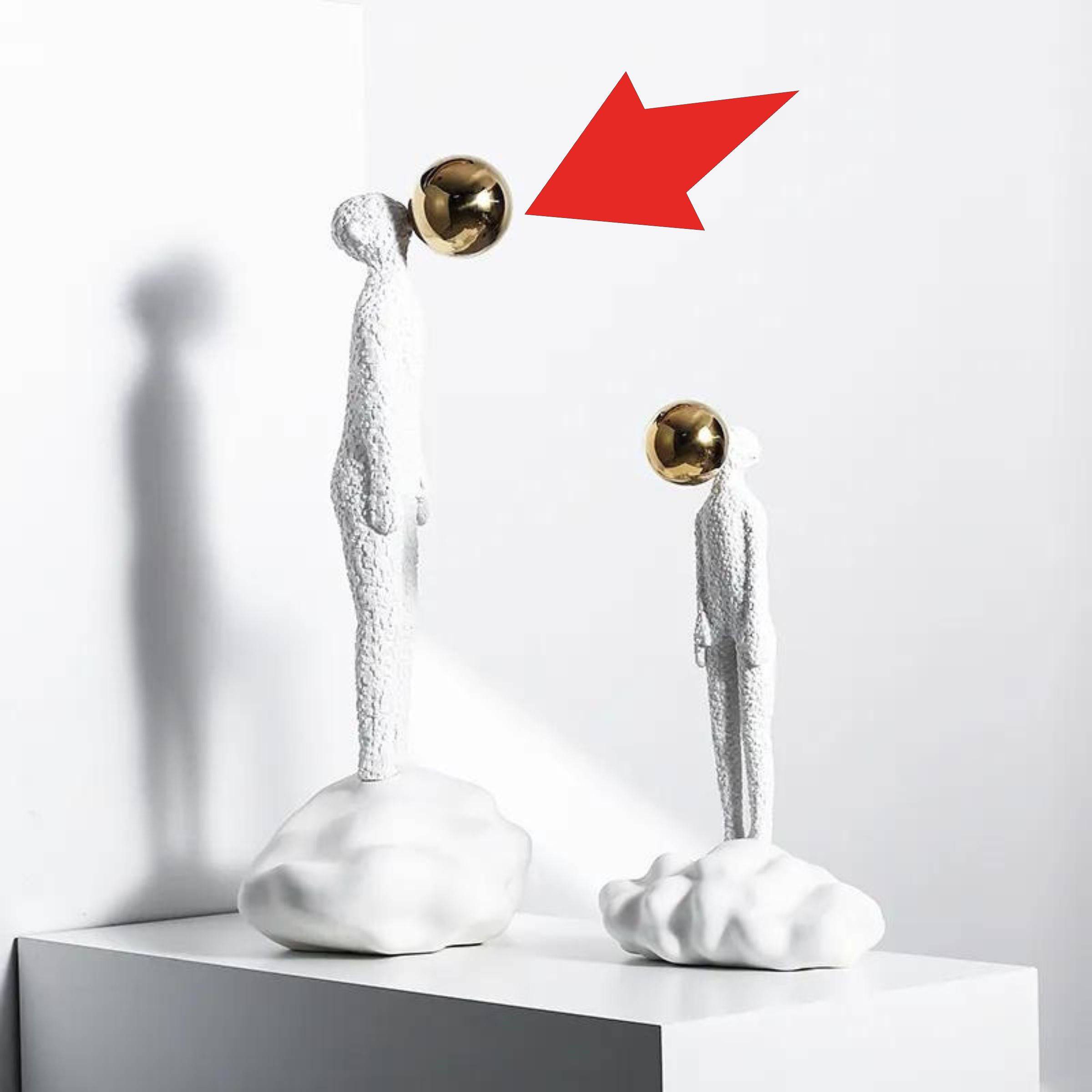 White & Gold Resin Figurative Sculpture - Large Fc-Sz2181A - Home Decor Figurines - ebarza Furniture UAE | Shop Modern Furniture in Abu Dhabi & Dubai - مفروشات ايبازرا في الامارات | تسوق اثاث عصري وديكورات مميزة في دبي وابوظبي