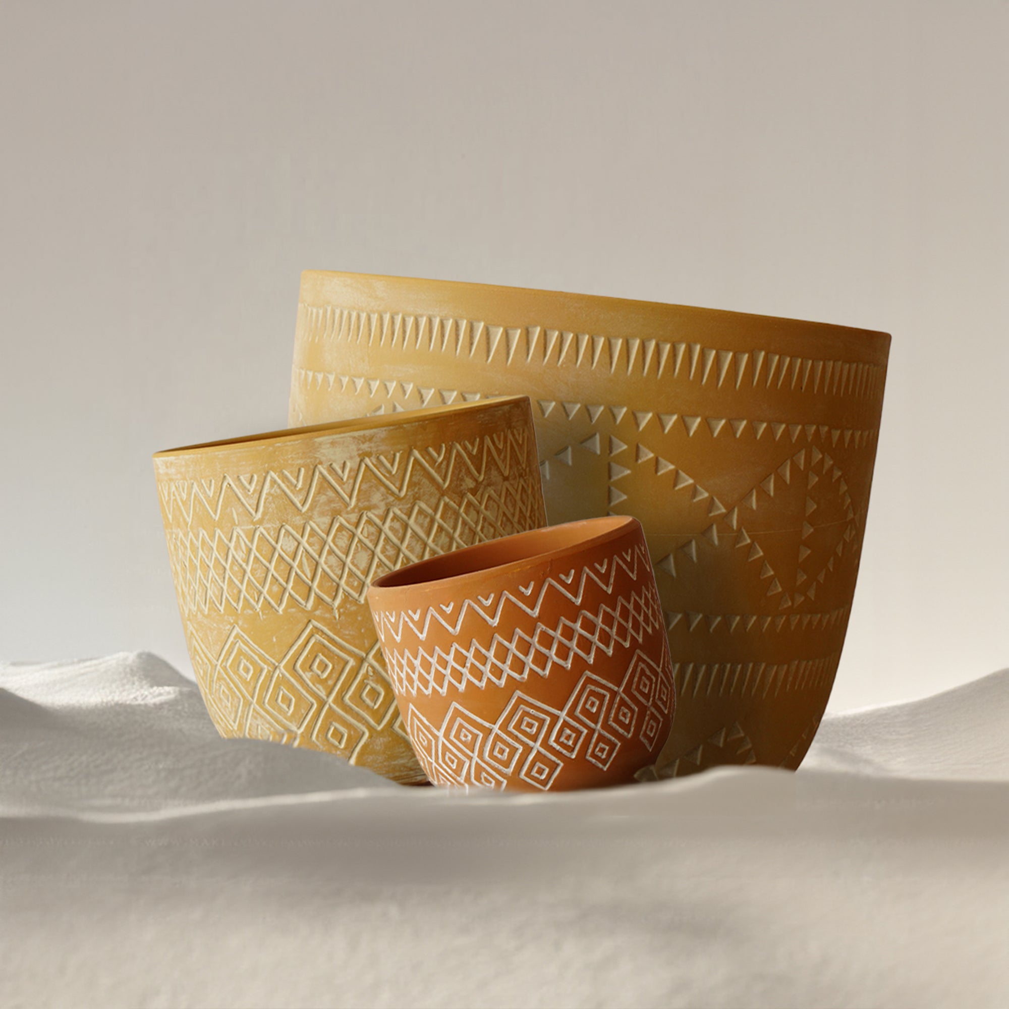 Floral Treasure Outdoor/Indoor Planter Box CML 8072C-189 - Planter Boxes - ebarza Furniture UAE | Shop Modern Furniture in Abu Dhabi & Dubai - مفروشات ايبازرا في الامارات | تسوق اثاث عصري وديكورات مميزة في دبي وابوظبي