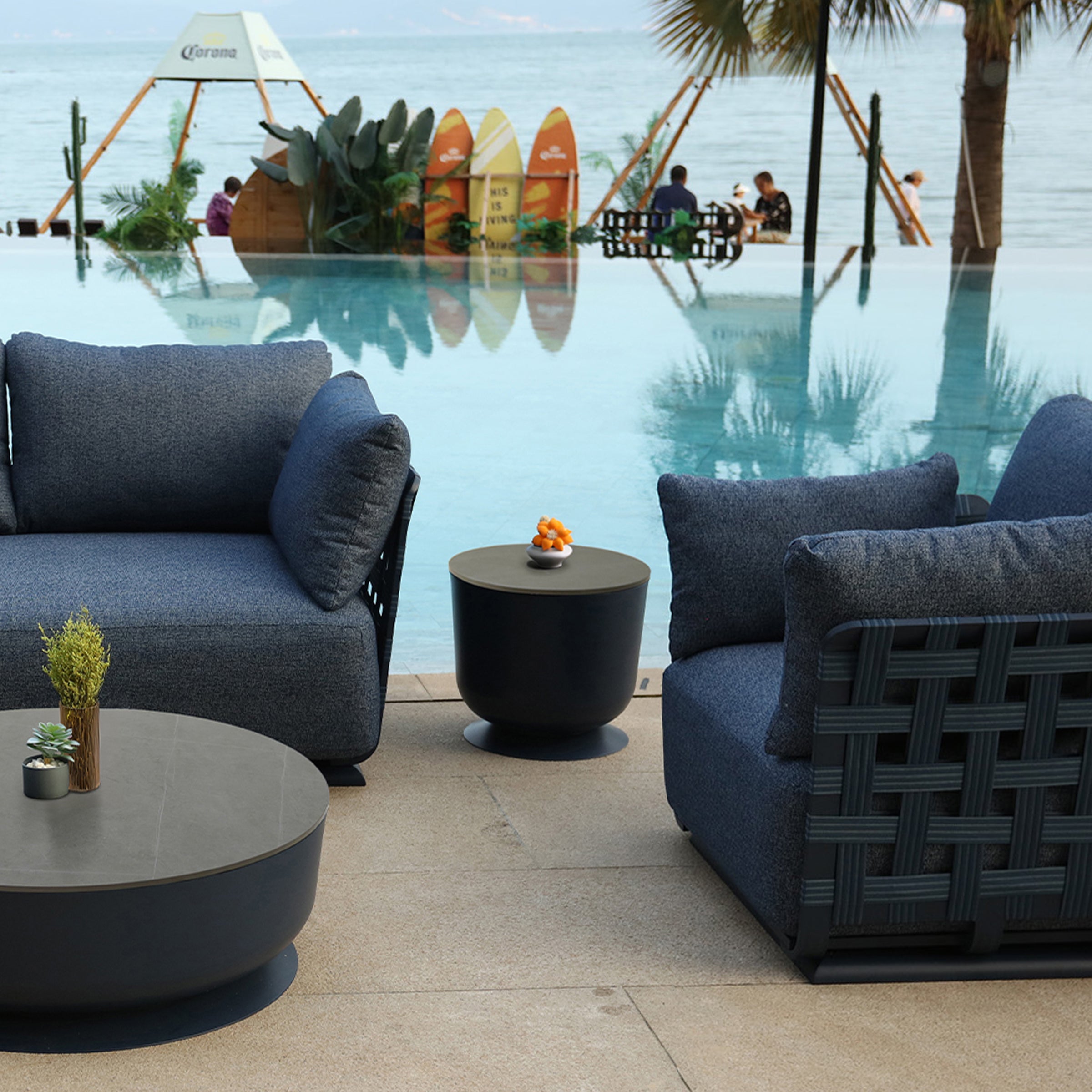 Penguin Outdoor Side Table MYX-CT00S - Outdoor Tables - ebarza Furniture UAE | Shop Modern Furniture in Abu Dhabi & Dubai - مفروشات ايبازرا في الامارات | تسوق اثاث عصري وديكورات مميزة في دبي وابوظبي