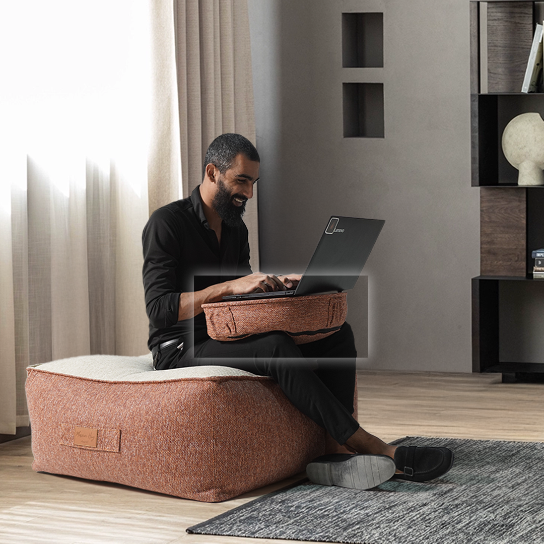 La concha Pouf - 371-BB-Or - Poufs - ebarza Furniture UAE | Shop Modern Furniture in Abu Dhabi & Dubai - مفروشات ايبازرا في الامارات | تسوق اثاث عصري وديكورات مميزة في دبي وابوظبي