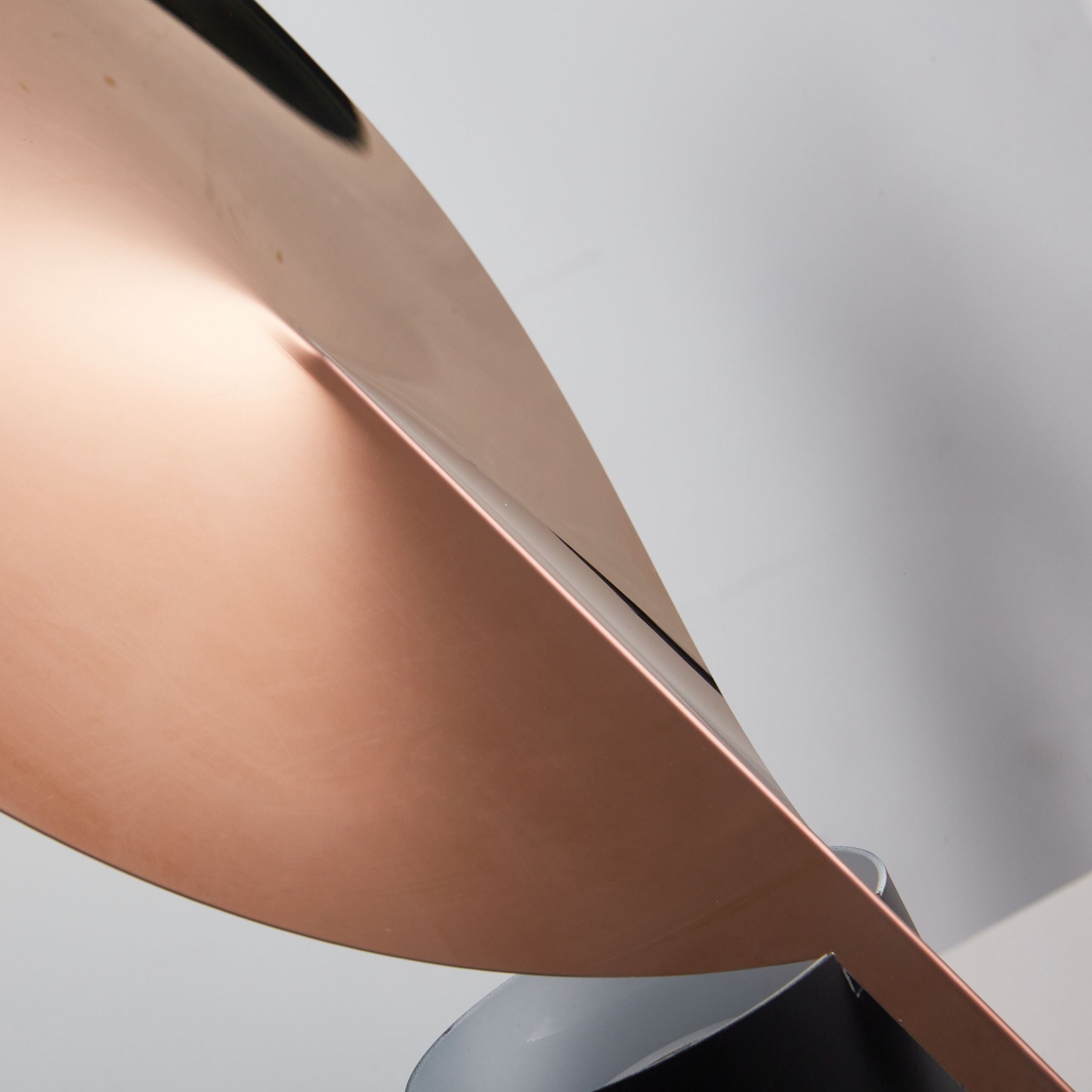 Leafshine Rose Gold Table Lamp CY-LTD-1020-RG -  Desk\table Lamps - ebarza Furniture UAE | Shop Modern Furniture in Abu Dhabi & Dubai - مفروشات ايبازرا في الامارات | تسوق اثاث عصري وديكورات مميزة في دبي وابوظبي