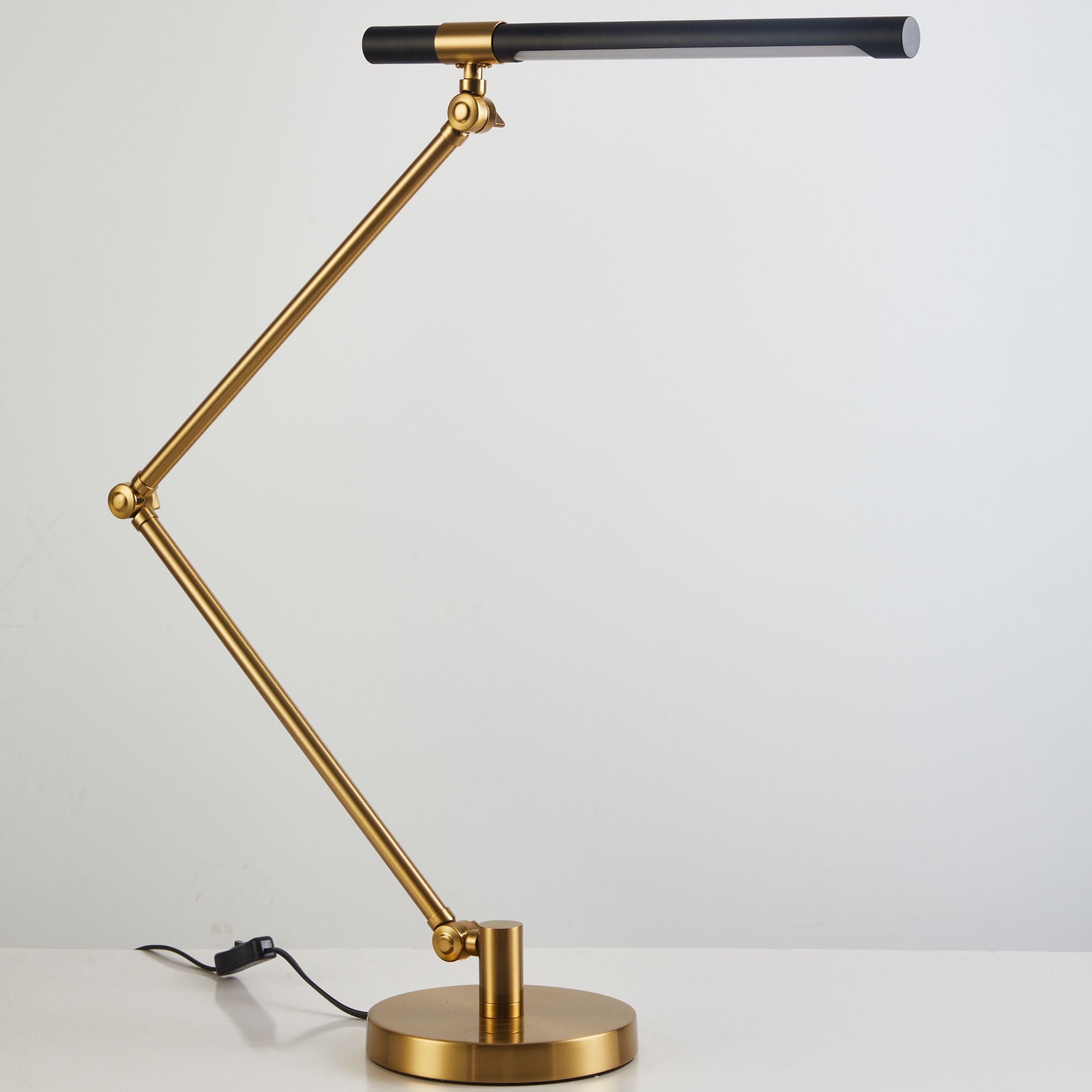 Zoe Table Lamp CY-LTD-1022 - Desk\table Lamps - ebarza Furniture UAE | Shop Modern Furniture in Abu Dhabi & Dubai - مفروشات ايبازرا في الامارات | تسوق اثاث عصري وديكورات مميزة في دبي وابوظبي