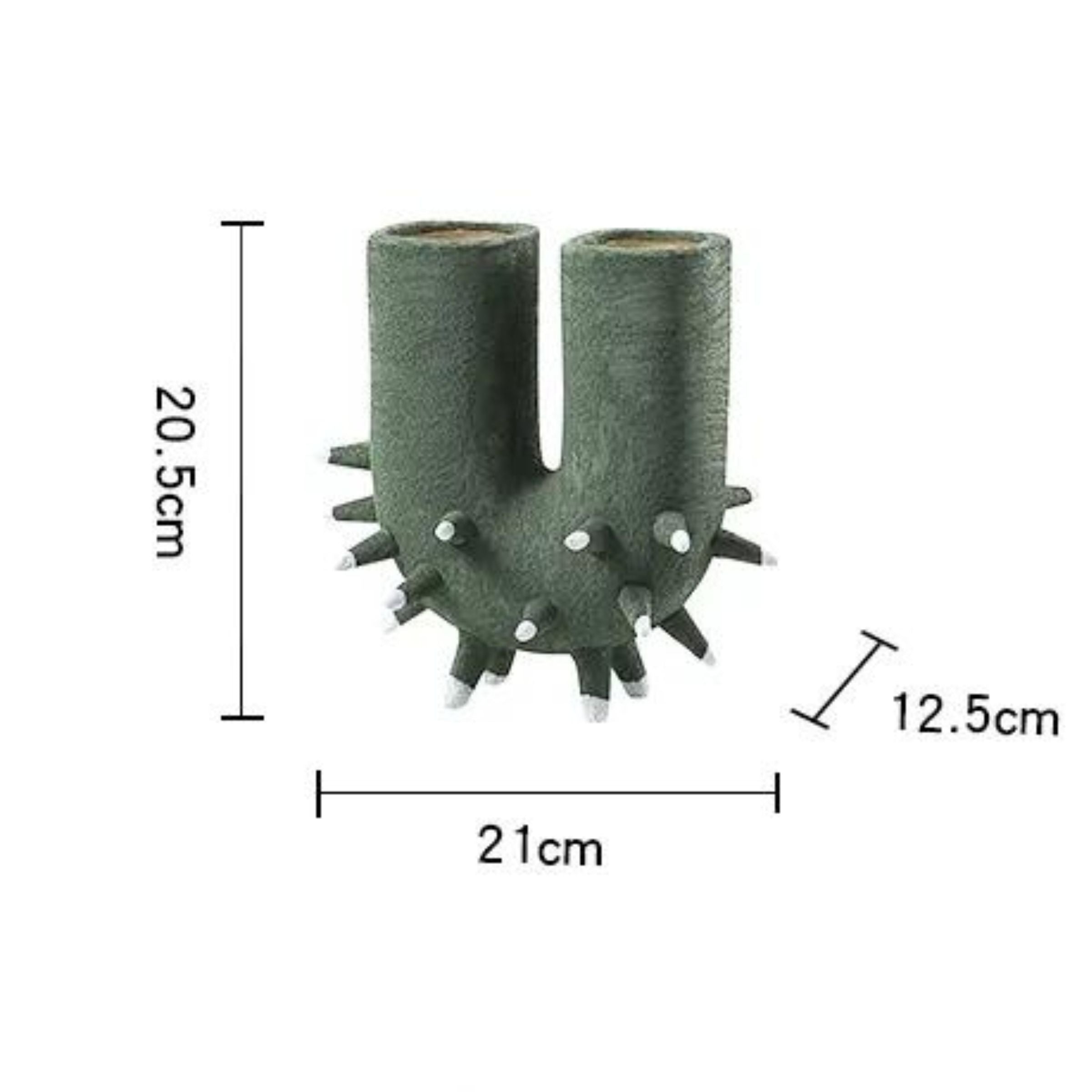 Green Ceramic Curve Vase With Spikes Fd-D22068B -  Vases - ebarza Furniture UAE | Shop Modern Furniture in Abu Dhabi & Dubai - مفروشات ايبازرا في الامارات | تسوق اثاث عصري وديكورات مميزة في دبي وابوظبي