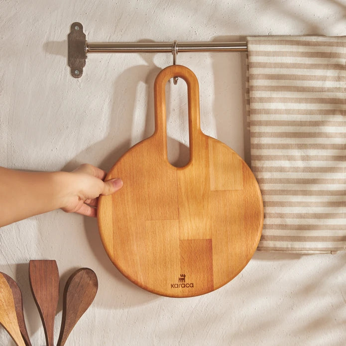 Karaca Urban wood Round Cutting Board Small 153.03.09.0126 - Cutting Boards - ebarza Furniture UAE | Shop Modern Furniture in Abu Dhabi & Dubai - مفروشات ايبازرا في الامارات | تسوق اثاث عصري وديكورات مميزة في دبي وابوظبي