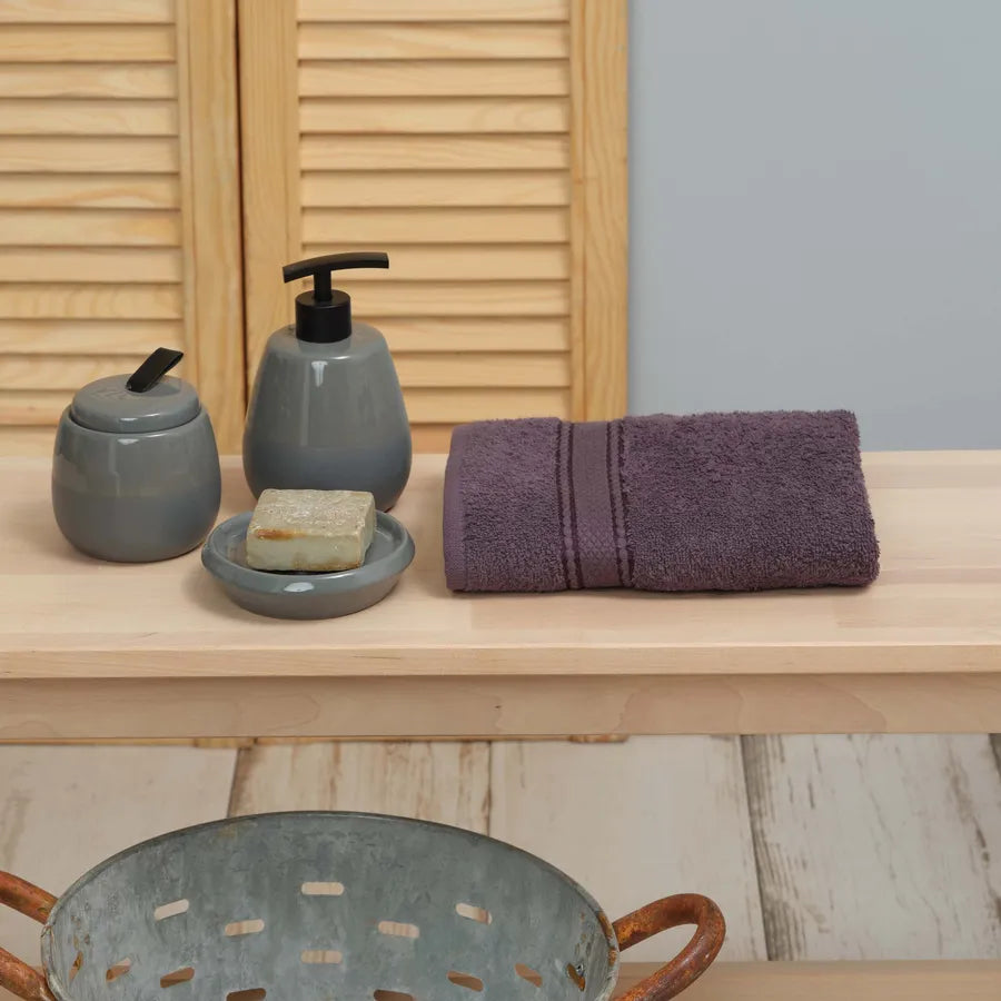 Karaca Home Daily Soft Anthracite 100% Cotton Towel 50X90 Cm 200.20.01.0291 - Towels - ebarza Furniture UAE | Shop Modern Furniture in Abu Dhabi & Dubai - مفروشات ايبازرا في الامارات | تسوق اثاث عصري وديكورات مميزة في دبي وابوظبي