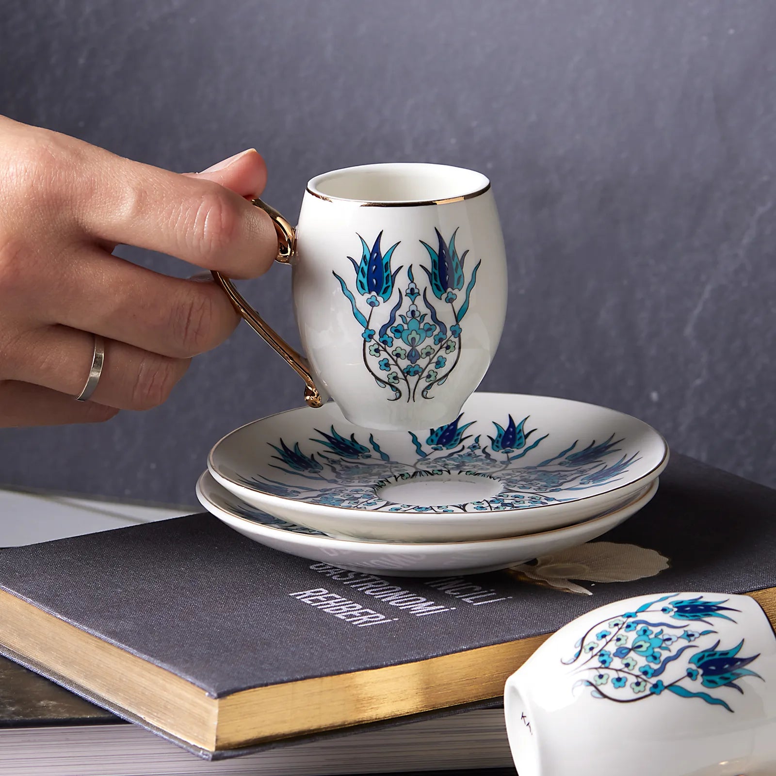 İznik Set Of 6 Coffee Cup And Plates 153.01.05.4275 - Coffee Sets - ebarza Furniture UAE | Shop Modern Furniture in Abu Dhabi & Dubai - مفروشات ايبازرا في الامارات | تسوق اثاث عصري وديكورات مميزة في دبي وابوظبي