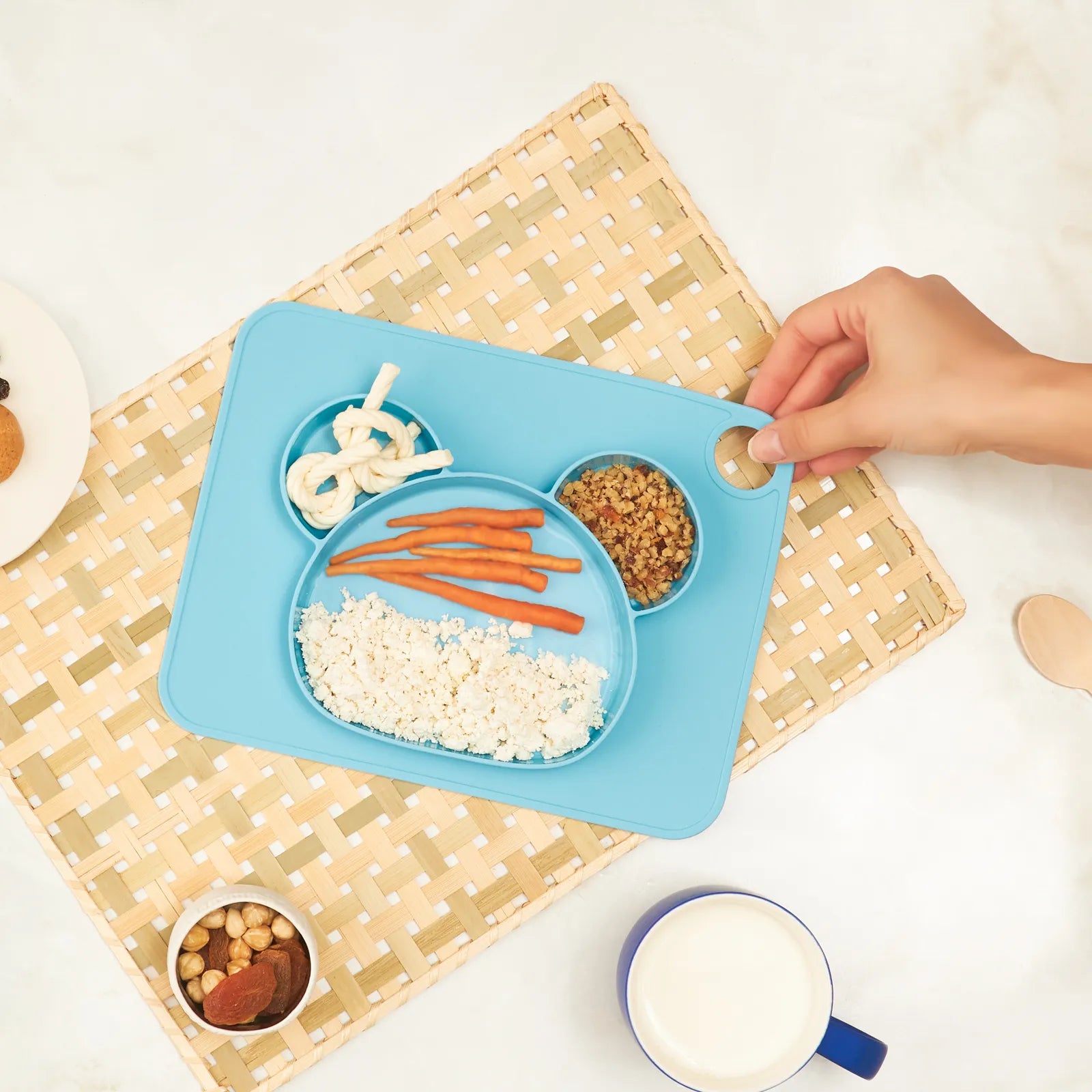 Karaca Bear Food Plate 153.03.06.6604 - Plates - ebarza Furniture UAE | Shop Modern Furniture in Abu Dhabi & Dubai - مفروشات ايبازرا في الامارات | تسوق اثاث عصري وديكورات مميزة في دبي وابوظبي