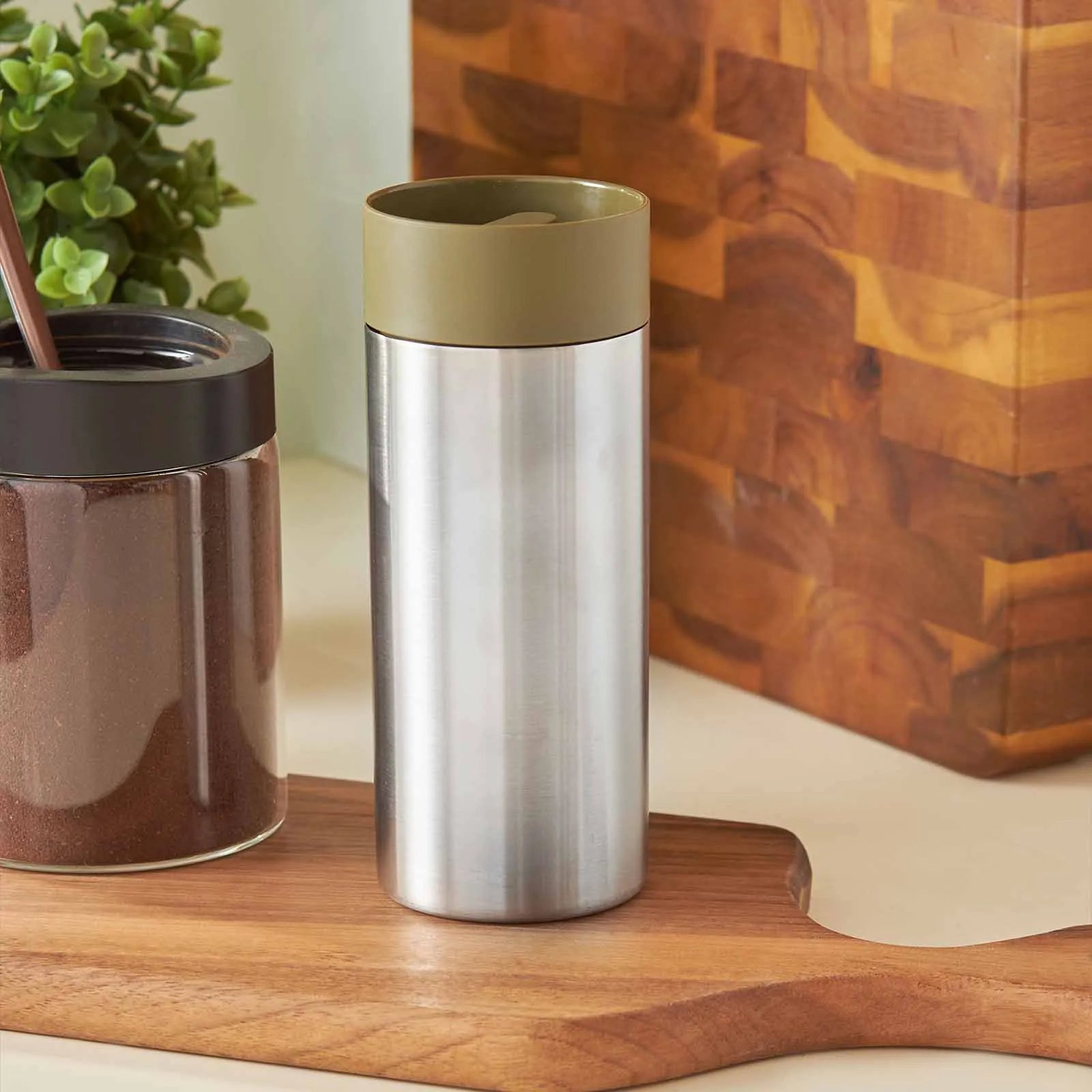 Karaca Bottom Green Thermos 350 Ml 153.03.06.5669 -  Drinkware - ebarza Furniture UAE | Shop Modern Furniture in Abu Dhabi & Dubai - مفروشات ايبازرا في الامارات | تسوق اثاث عصري وديكورات مميزة في دبي وابوظبي