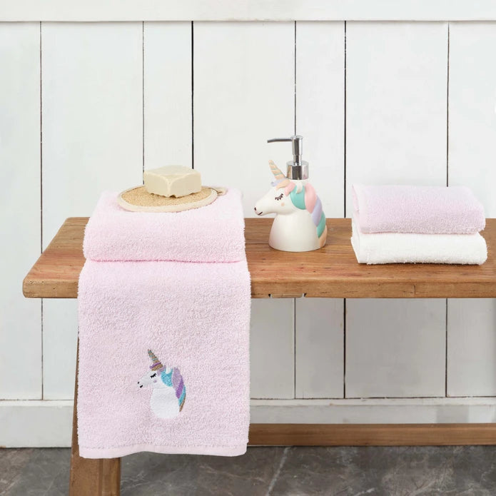 Karaca Sarah Anderson Unicorn 3-Piece Powder 100% Cotton Towel Set 160.02.01.0723 - Towels - ebarza Furniture UAE | Shop Modern Furniture in Abu Dhabi & Dubai - مفروشات ايبازرا في الامارات | تسوق اثاث عصري وديكورات مميزة في دبي وابوظبي