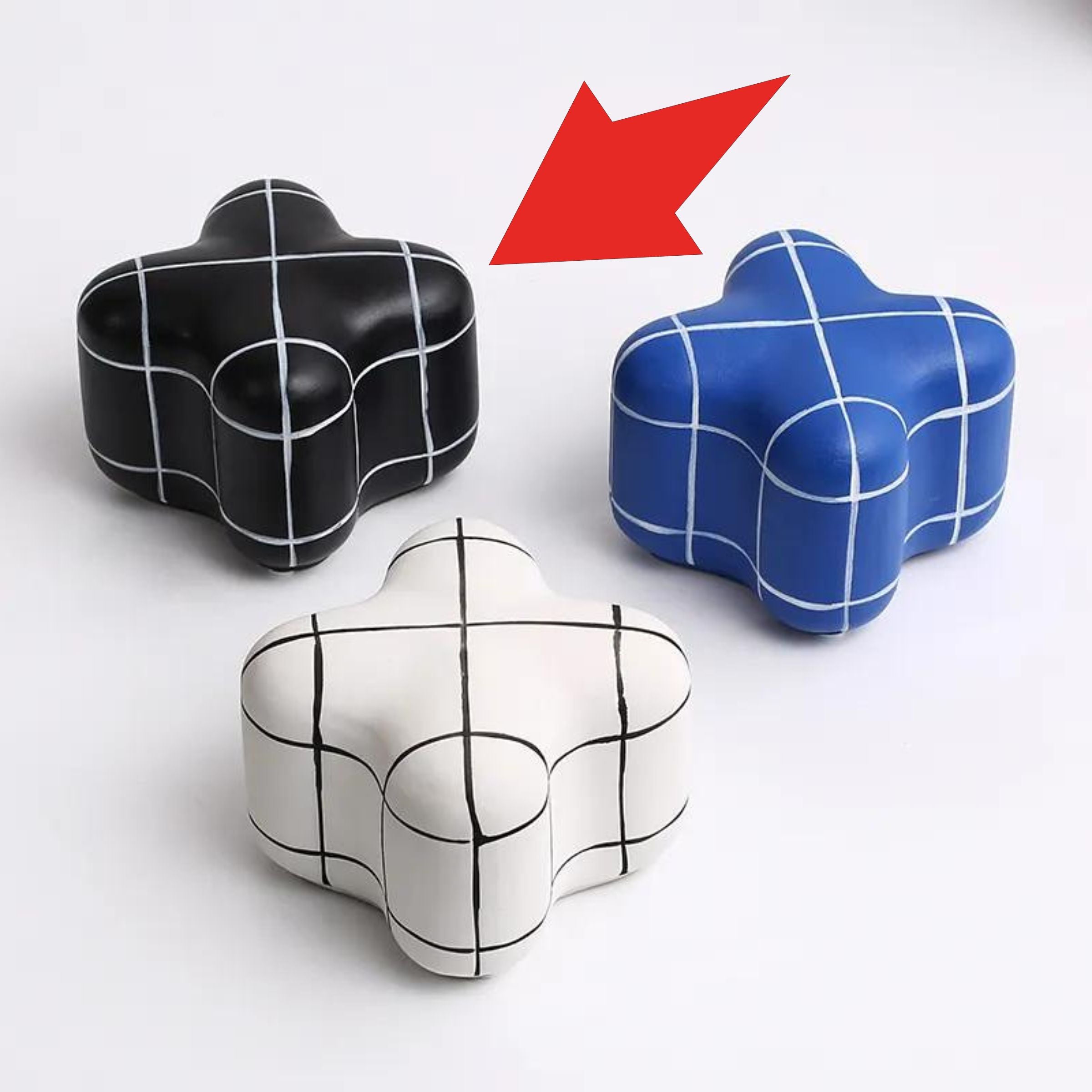 Black Line Square Ornament-B Fa-D21097C - Home Decor Figurines - ebarza Furniture UAE | Shop Modern Furniture in Abu Dhabi & Dubai - مفروشات ايبازرا في الامارات | تسوق اثاث عصري وديكورات مميزة في دبي وابوظبي