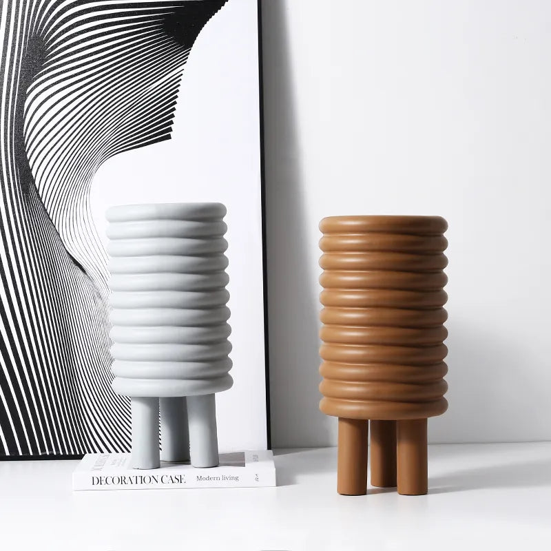 Circle Vase Grey Fc-Sz2174C - Vases - ebarza Furniture UAE | Shop Modern Furniture in Abu Dhabi & Dubai - مفروشات ايبازرا في الامارات | تسوق اثاث عصري وديكورات مميزة في دبي وابوظبي