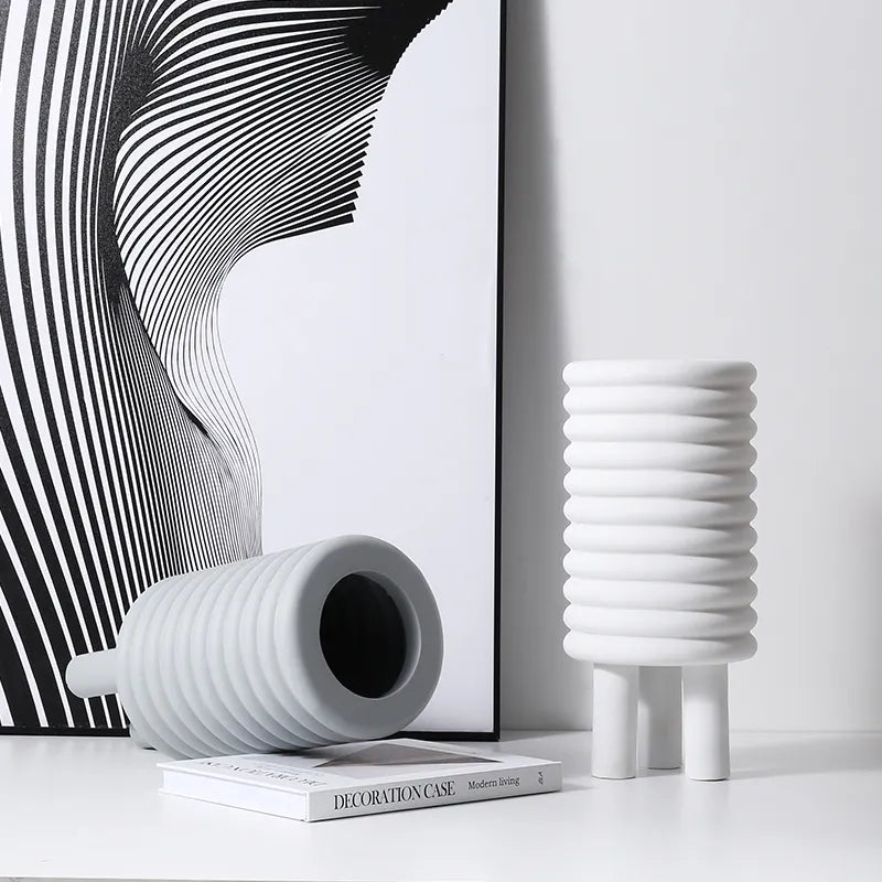 Circle Vase Grey Fc-Sz2174C - Vases - ebarza Furniture UAE | Shop Modern Furniture in Abu Dhabi & Dubai - مفروشات ايبازرا في الامارات | تسوق اثاث عصري وديكورات مميزة في دبي وابوظبي