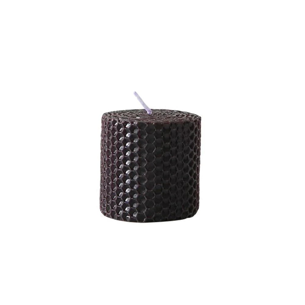 Honeycomb Pattern Candle - Small Fc-Ftj030C - Candles - ebarza Furniture UAE | Shop Modern Furniture in Abu Dhabi & Dubai - مفروشات ايبازرا في الامارات | تسوق اثاث عصري وديكورات مميزة في دبي وابوظبي