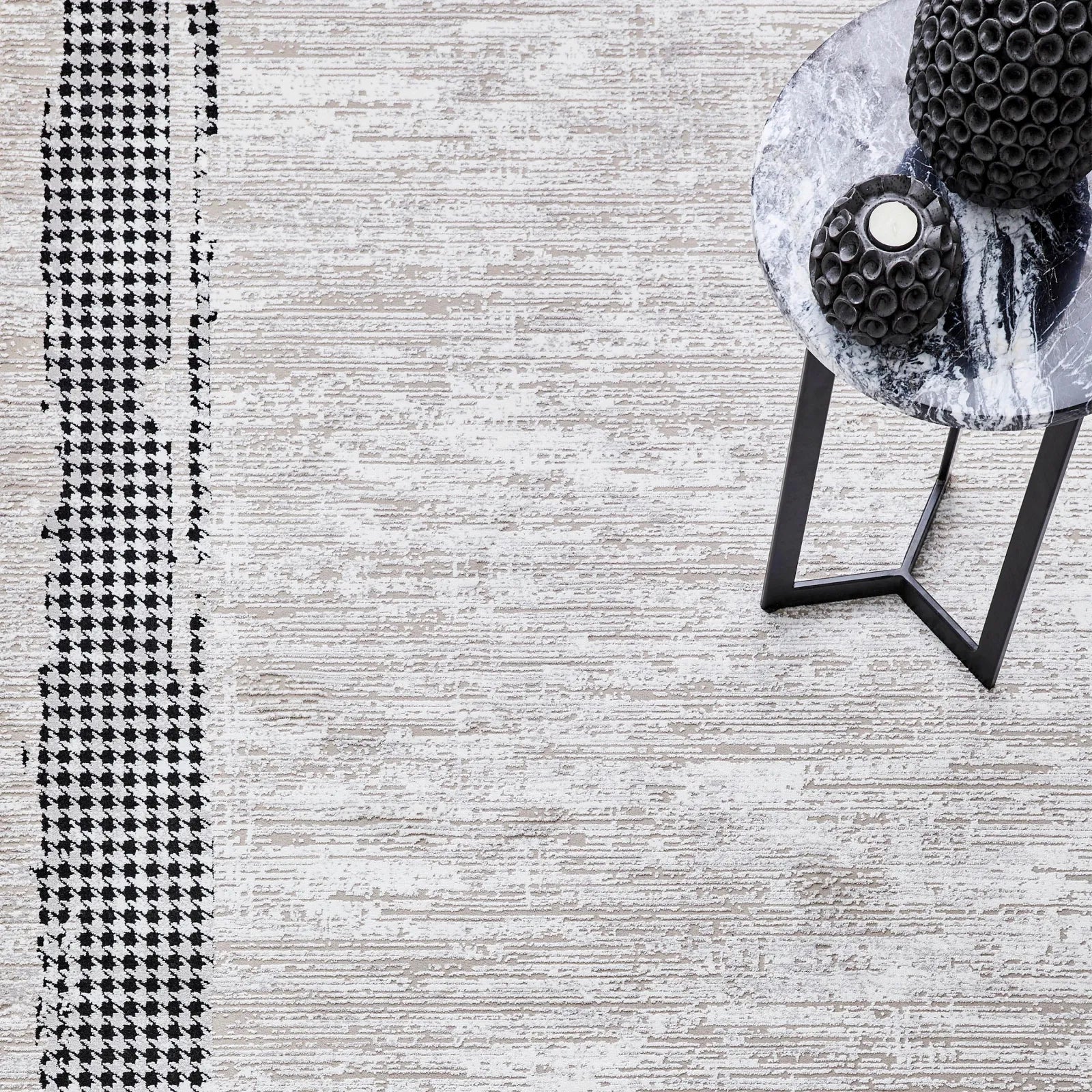 Karaca Cashmere Rug Viscose Premium Crowbar(Viskon Kazayagi) 80X300 Cm Carpet 200.19.01.0783 - Rugs - ebarza Furniture UAE | Shop Modern Furniture in Abu Dhabi & Dubai - مفروشات ايبازرا في الامارات | تسوق اثاث عصري وديكورات مميزة في دبي وابوظبي