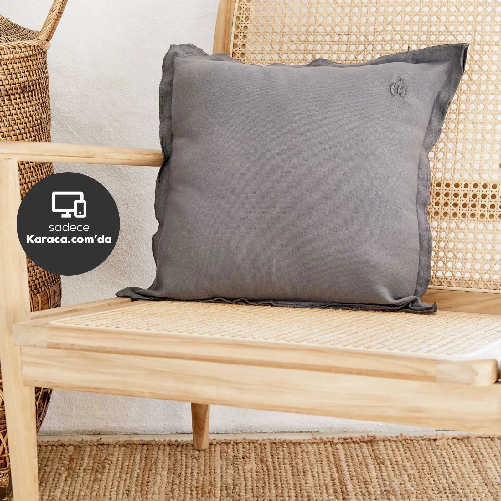Karaca Home 4 Element Dark Gray Filled Flat Pillow 45X45 Cm 200.18.01.0906 - Cushions - ebarza Furniture UAE | Shop Modern Furniture in Abu Dhabi & Dubai - مفروشات ايبازرا في الامارات | تسوق اثاث عصري وديكورات مميزة في دبي وابوظبي