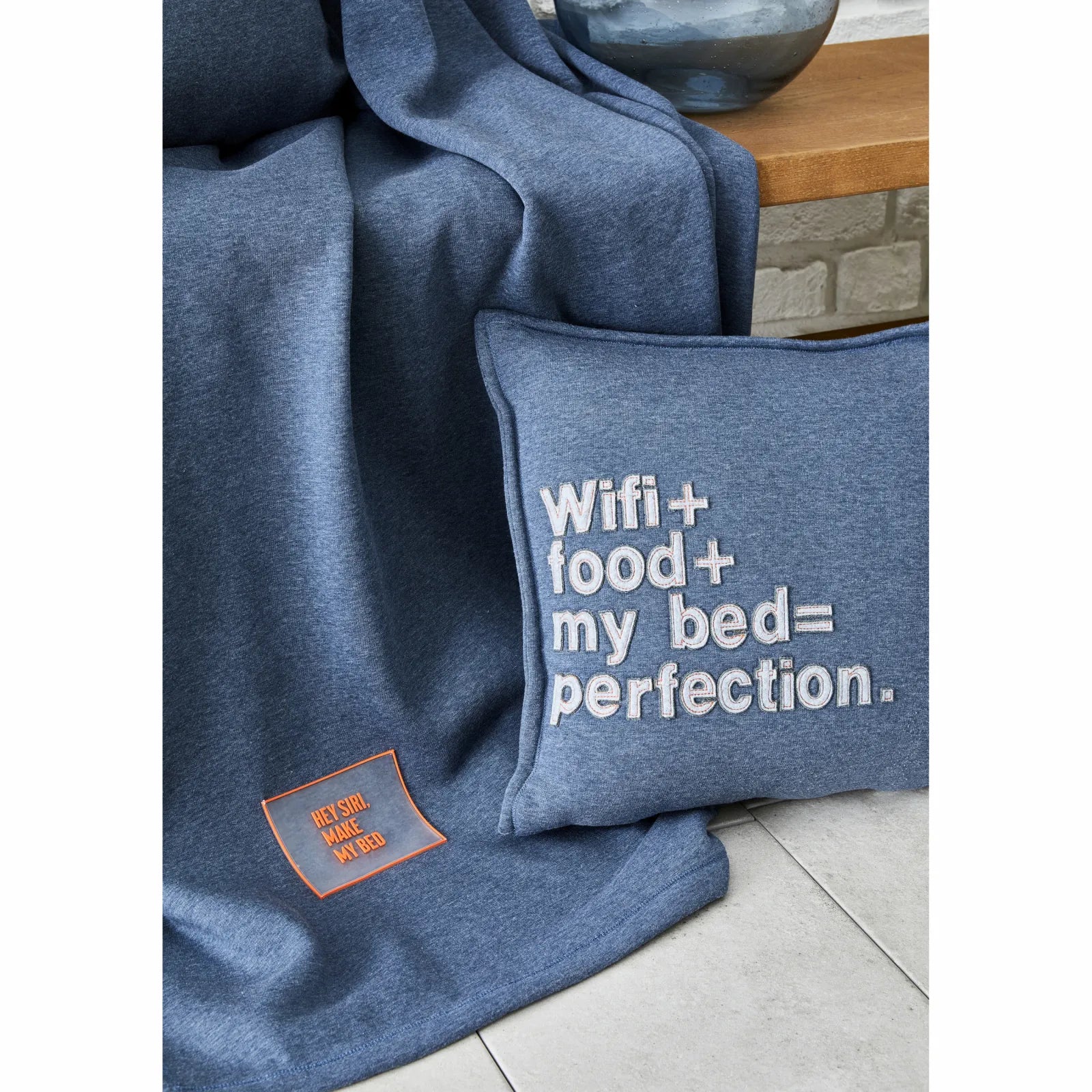 Karaca Home Indigo Embroidered Filled Pillow 45X45 Cm 200.19.01.0386 - Cushions - ebarza Furniture UAE | Shop Modern Furniture in Abu Dhabi & Dubai - مفروشات ايبازرا في الامارات | تسوق اثاث عصري وديكورات مميزة في دبي وابوظبي