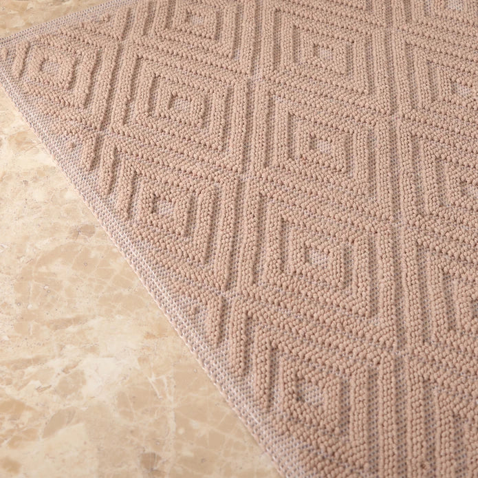 Karaca Home Kelly Esta Beige Doormat 200.21.01.0248 - Bath Mats - ebarza Furniture UAE | Shop Modern Furniture in Abu Dhabi & Dubai - مفروشات ايبازرا في الامارات | تسوق اثاث عصري وديكورات مميزة في دبي وابوظبي