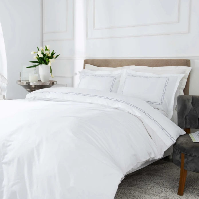 Karaca Home White Collection Oriane Gray Embroidered Percale Double Duvet Cover Set 200.20.01.0105 - Bedding - ebarza Furniture UAE | Shop Modern Furniture in Abu Dhabi & Dubai - مفروشات ايبازرا في الامارات | تسوق اثاث عصري وديكورات مميزة في دبي وابوظبي