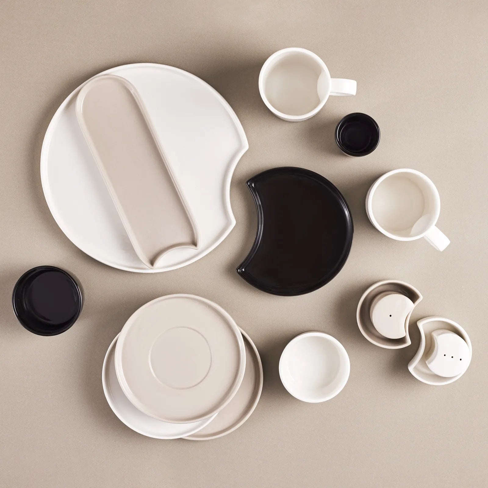 Karaca Hussein Chalayan Poly 28 Pieces 6 Person Porcelain Breakfast/Serving Set 153.03.06.1405 - Breakfast Sets - ebarza Furniture UAE | Shop Modern Furniture in Abu Dhabi & Dubai - مفروشات ايبازرا في الامارات | تسوق اثاث عصري وديكورات مميزة في دبي وابوظبي