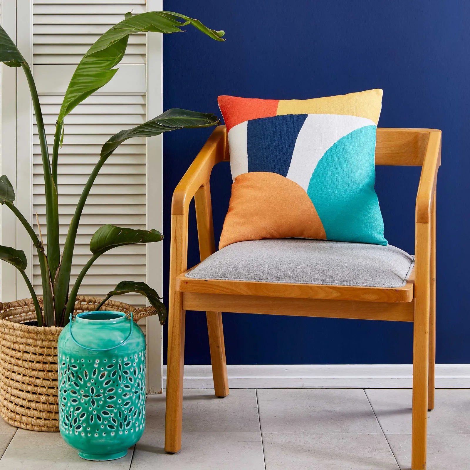 Karaca Nautica Home Reef Colorful Filled Pillow 45X45 Cm 180.01.01.0777 - Cushions - ebarza Furniture UAE | Shop Modern Furniture in Abu Dhabi & Dubai - مفروشات ايبازرا في الامارات | تسوق اثاث عصري وديكورات مميزة في دبي وابوظبي