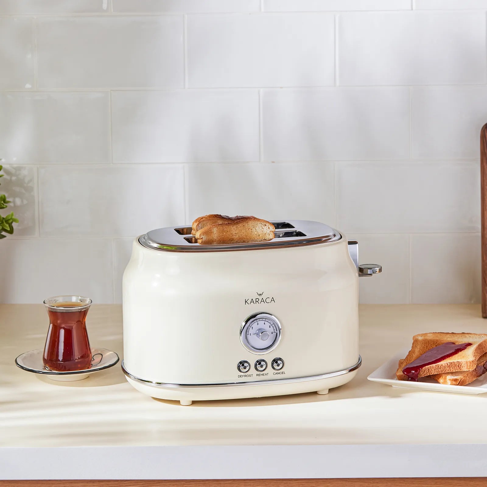 Karaca Retro Toaster Cream 153.03.06.5141 - Kitchen Appliances - ebarza Furniture UAE | Shop Modern Furniture in Abu Dhabi & Dubai - مفروشات ايبازرا في الامارات | تسوق اثاث عصري وديكورات مميزة في دبي وابوظبي
