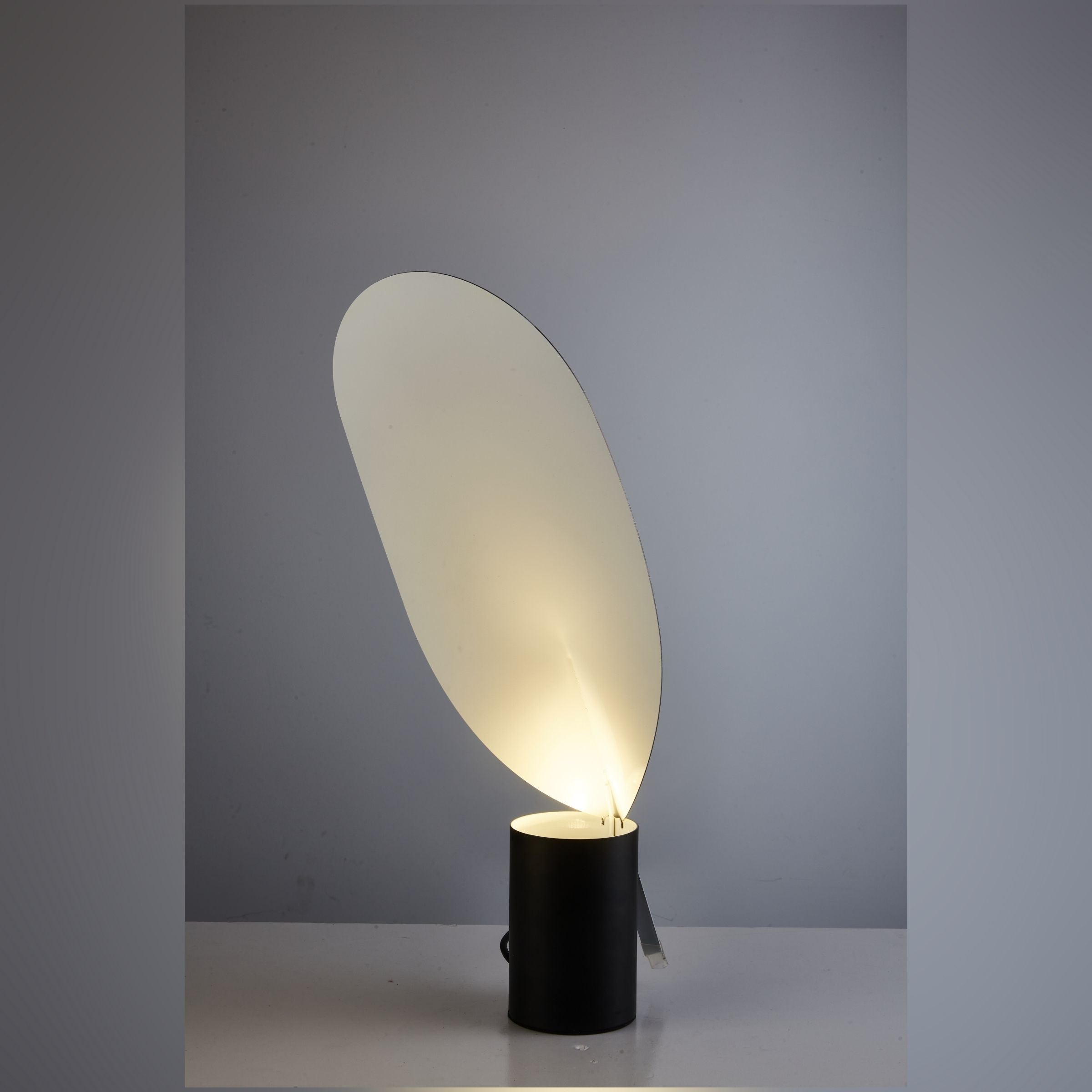 Leafshine Gold Table Lamp CY-LTD-1020-G - Desk\table Lamps - ebarza Furniture UAE | Shop Modern Furniture in Abu Dhabi & Dubai - مفروشات ايبازرا في الامارات | تسوق اثاث عصري وديكورات مميزة في دبي وابوظبي