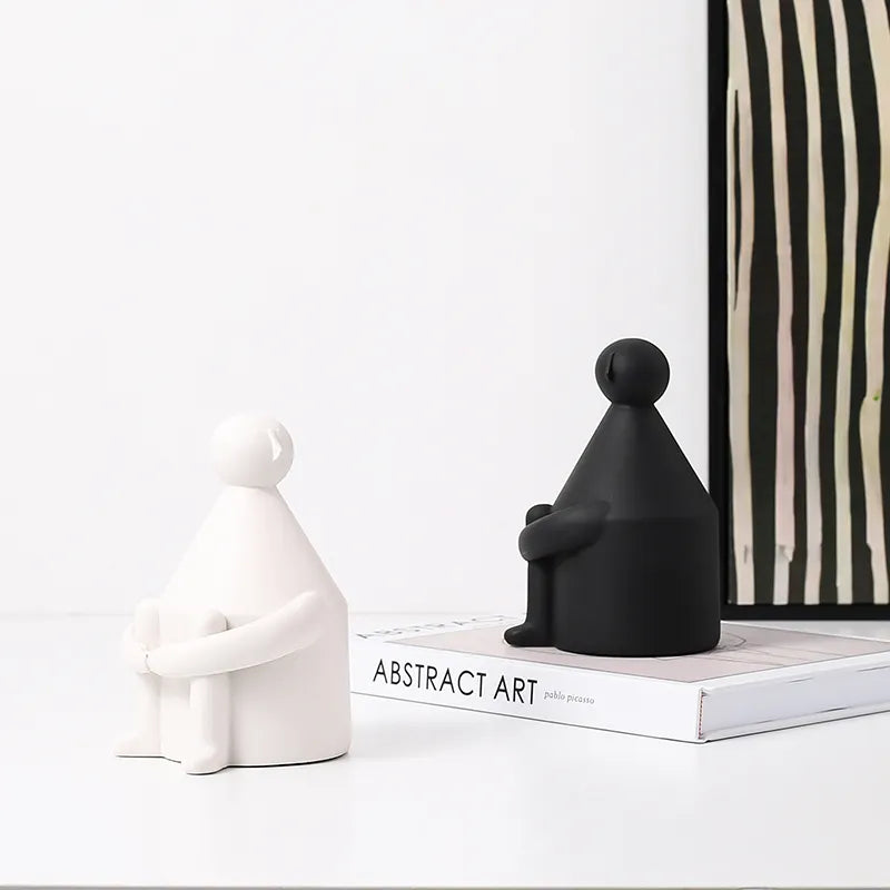 Round Head White Man White Fc-Sz22006A - Home Decor Figurines - ebarza Furniture UAE | Shop Modern Furniture in Abu Dhabi & Dubai - مفروشات ايبازرا في الامارات | تسوق اثاث عصري وديكورات مميزة في دبي وابوظبي