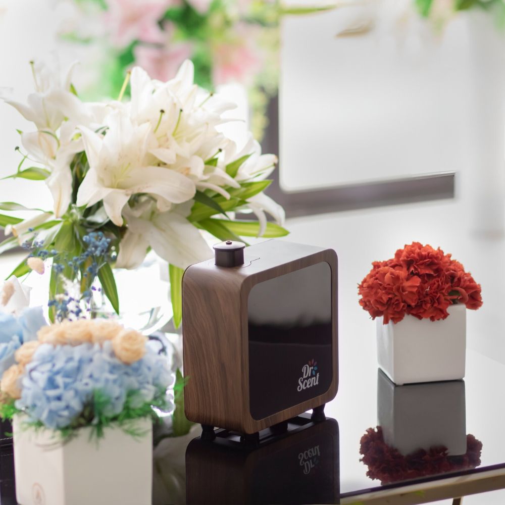 Smart Diffuser Machine With App | Dr Scent Wood (Medium) 20X20M | Dr-M-WOOD - Smart Diffusers - ebarza Furniture UAE | Shop Modern Furniture in Abu Dhabi & Dubai - مفروشات ايبازرا في الامارات | تسوق اثاث عصري وديكورات مميزة في دبي وابوظبي