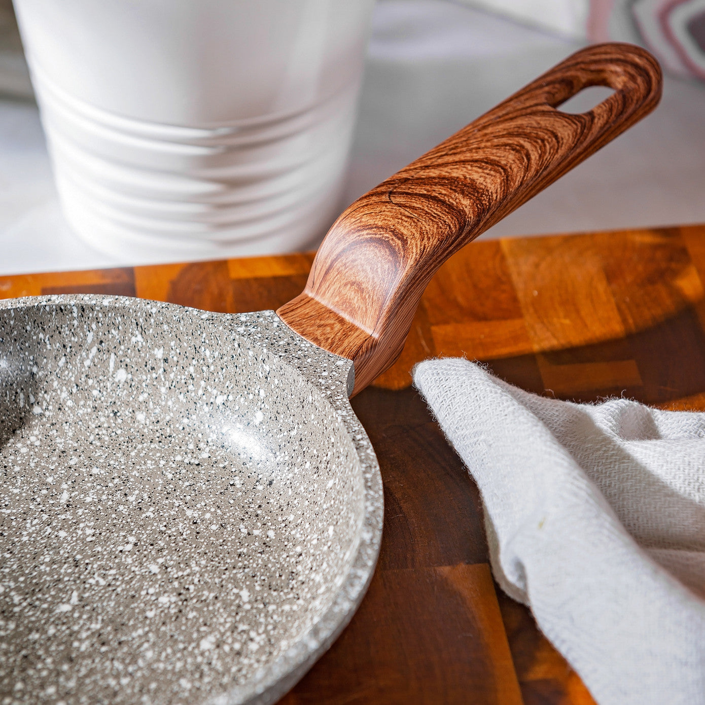 Karaca Dark Silver Biogranite Mini Pan 14 cm 153.03.08.0087 -  Cookware Sets - ebarza Furniture UAE | Shop Modern Furniture in Abu Dhabi & Dubai - مفروشات ايبازرا في الامارات | تسوق اثاث عصري وديكورات مميزة في دبي وابوظبي