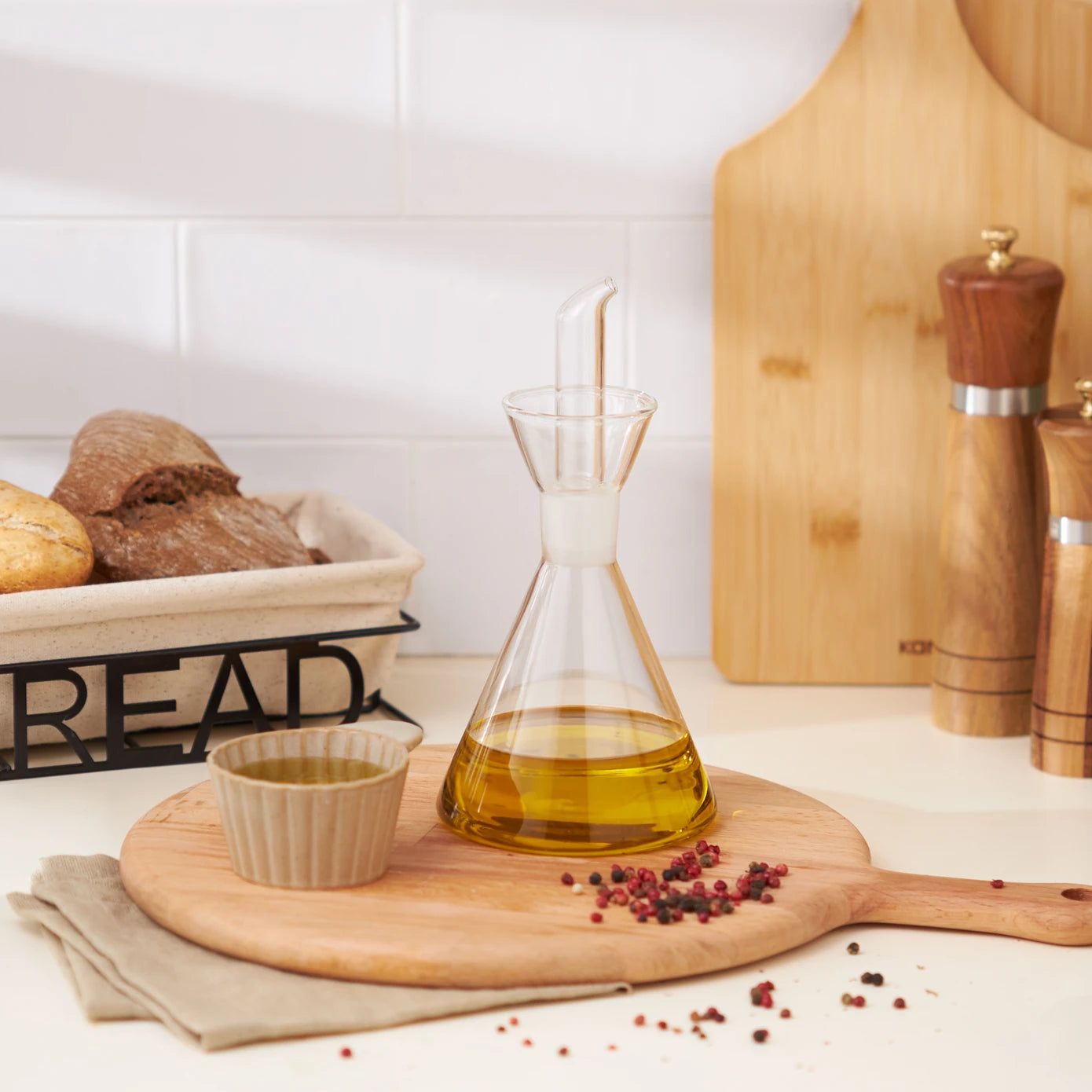 Karaca Chem Oil Bottle 420 ml 153.03.08.3231 -  Drinkware - ebarza Furniture UAE | Shop Modern Furniture in Abu Dhabi & Dubai - مفروشات ايبازرا في الامارات | تسوق اثاث عصري وديكورات مميزة في دبي وابوظبي